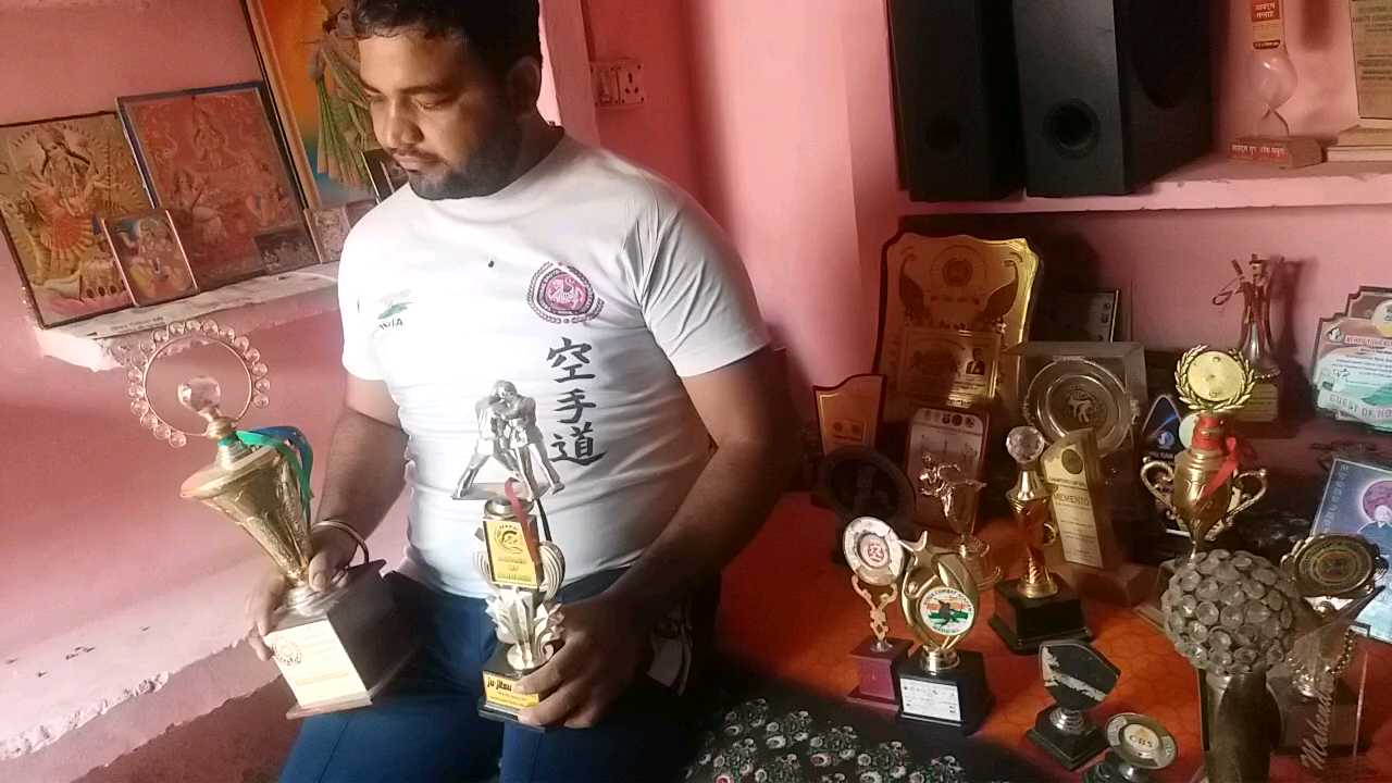 world karate champion selling tea