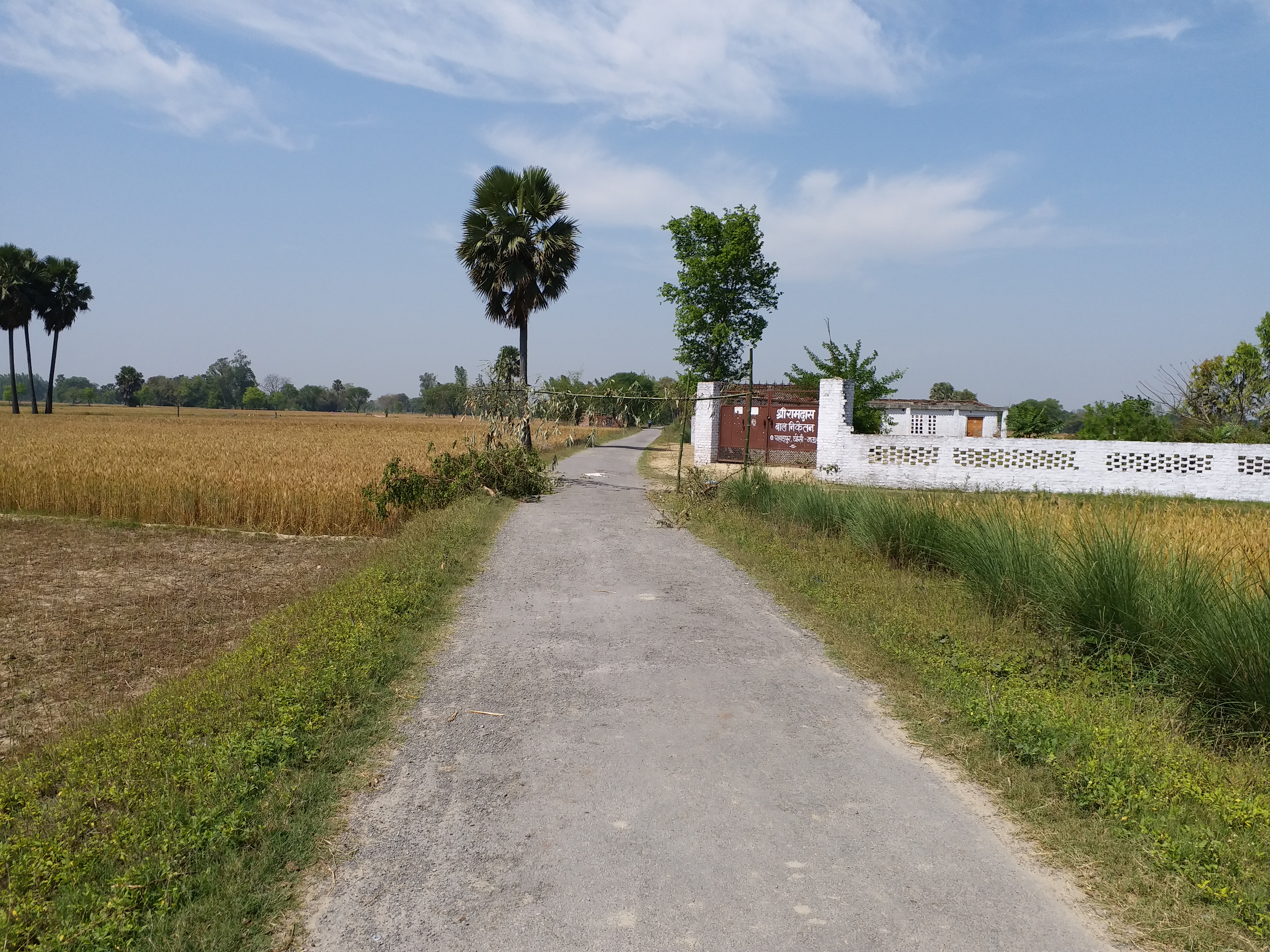 people set up a barricade on the way to avoid the coronavirus in mau uttar pradesh