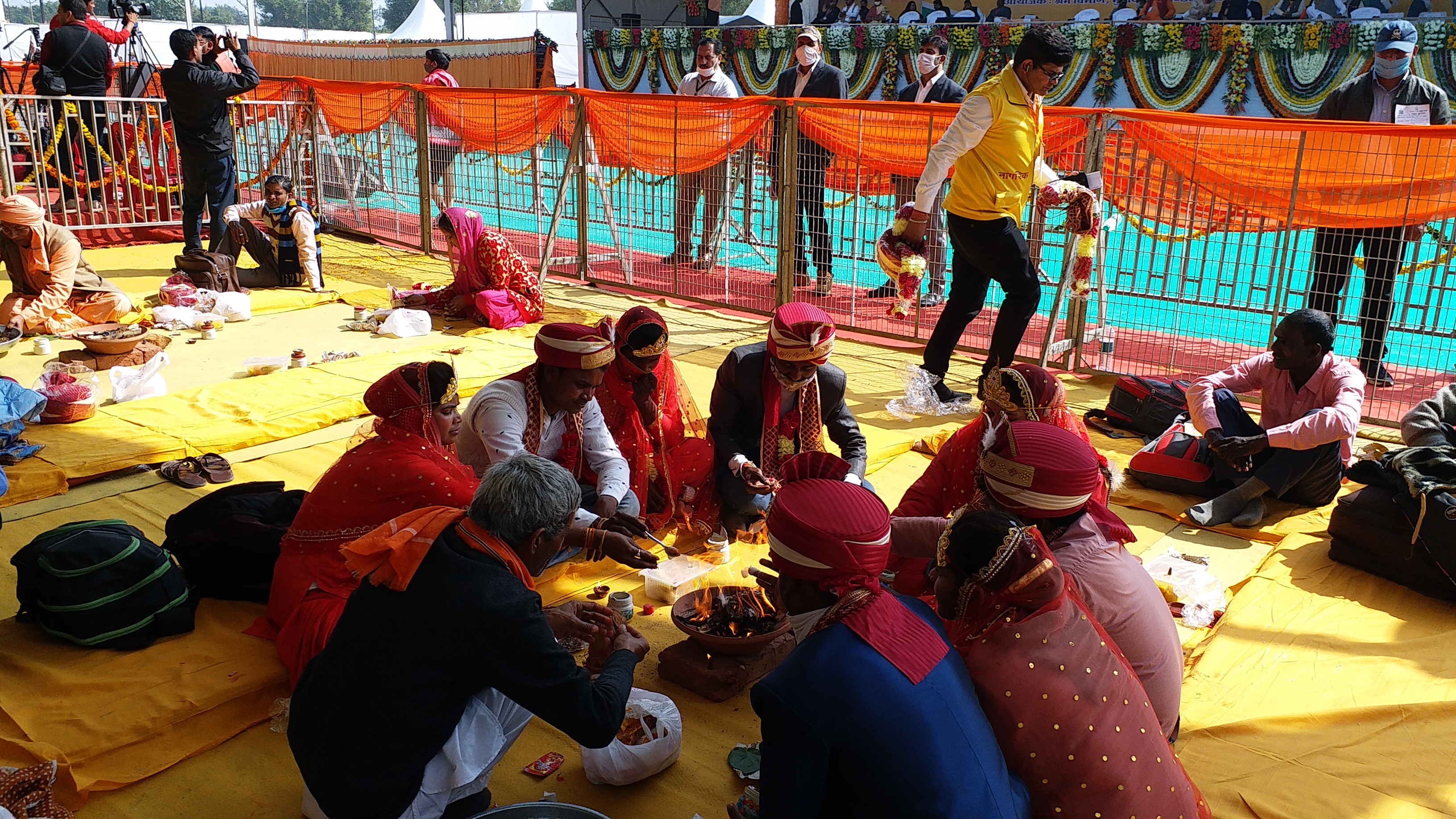 श्रमिकों की बेटियों का श्रम विभाग ने कराया विवाह.