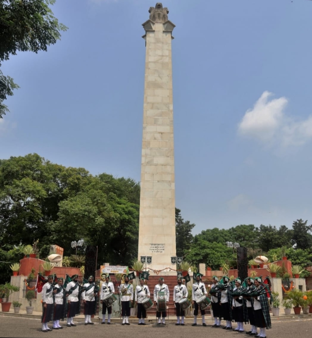 मेरठ शहीद स्मारक.