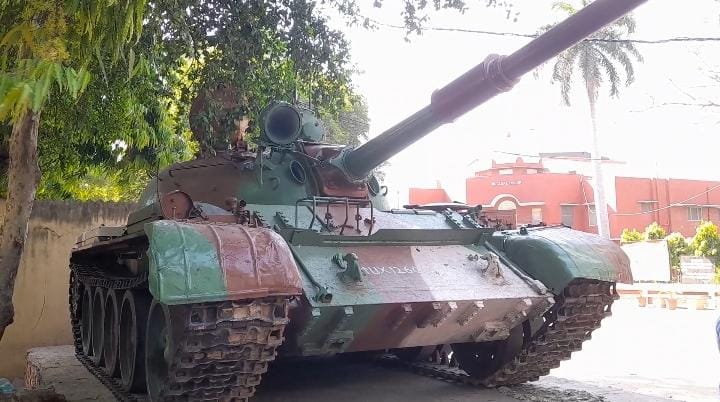 T 55 टैंक का नया ठिकाना मेरठ कॉलेज
