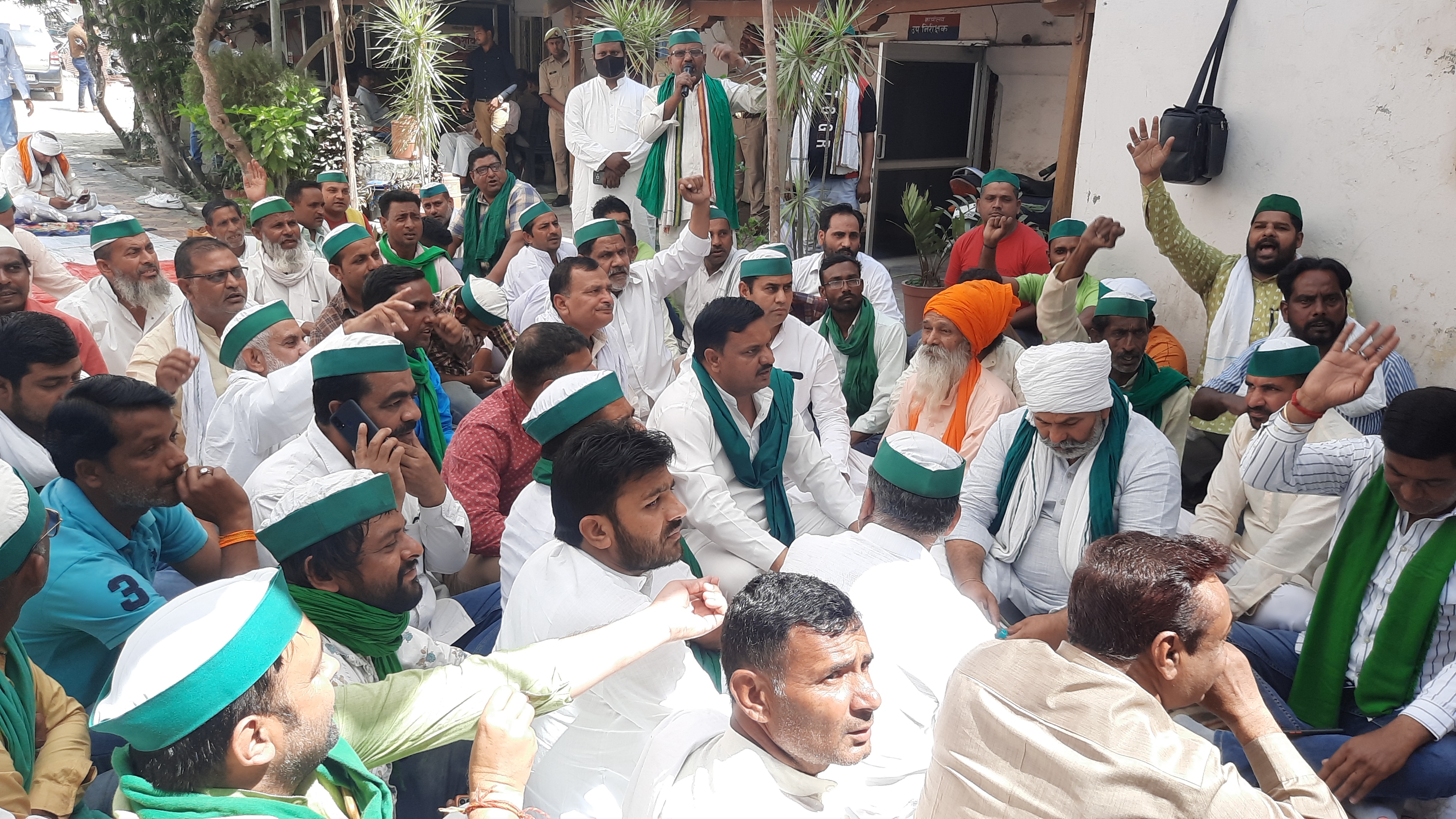 Bharatiya Kisan Union Protest In Muzaffarnagar: مظفر نگر میں بھارتیہ کسان یونین کا زبردست احتجاجی مظاہرہ