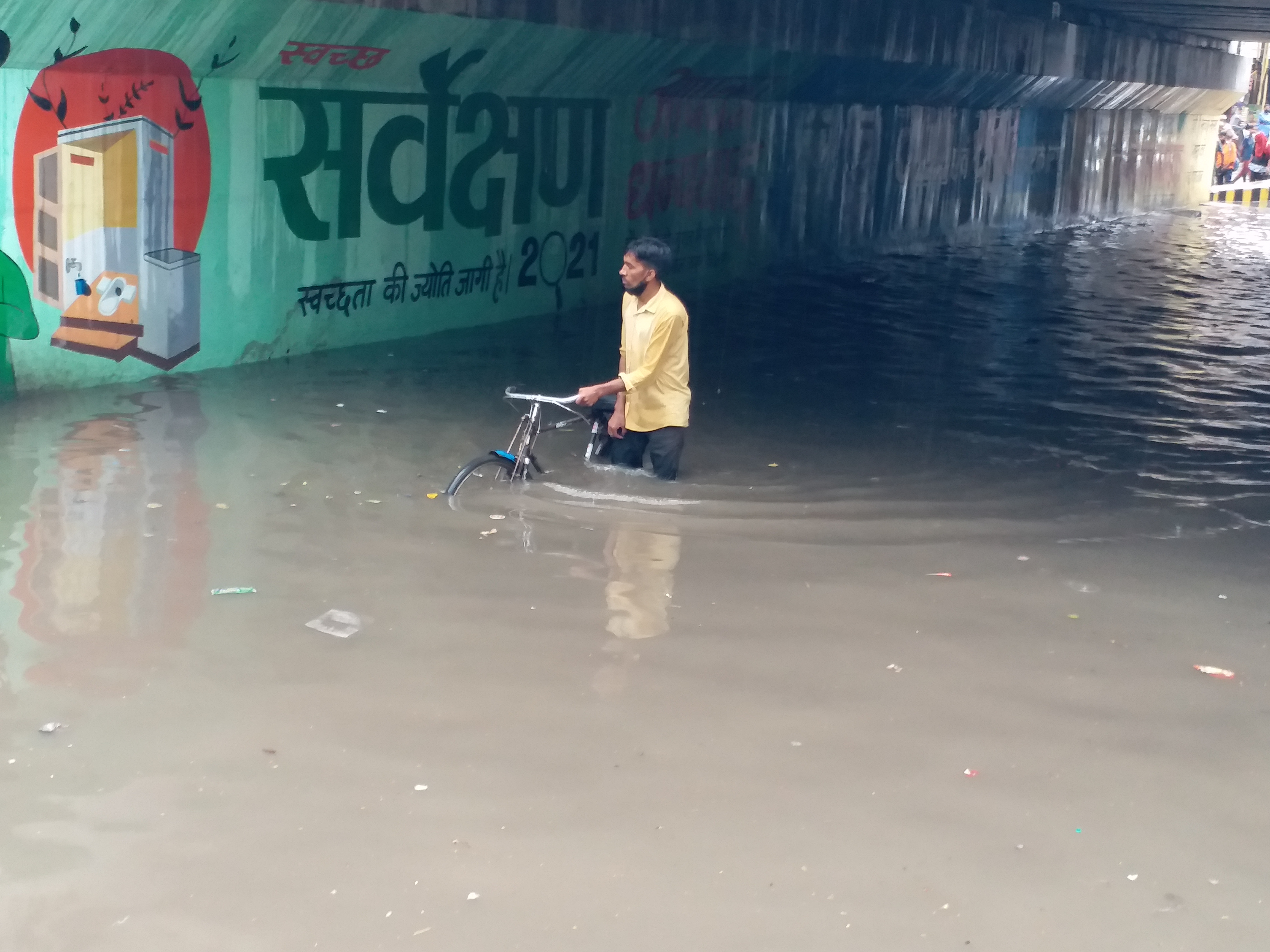 Many died due to lightning in prayagraj and ghazipur of UP