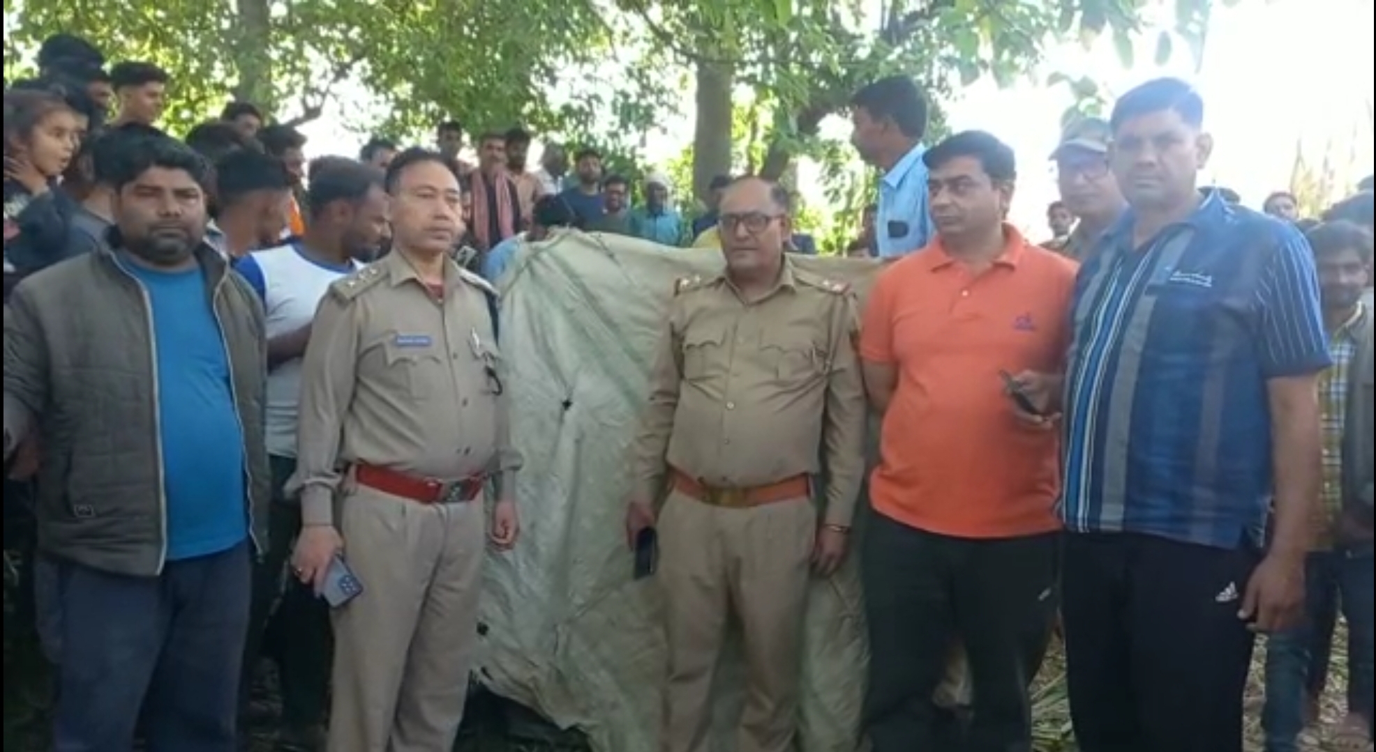 Rampur News : खूंखार तेंदुआ को वन विभाग की टीम ने पकड़ा, किसानों ने कही यह बात.