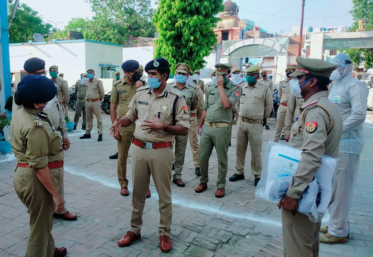 एडीजी ने पुलिस अधिकारियों को किया प्रेरित