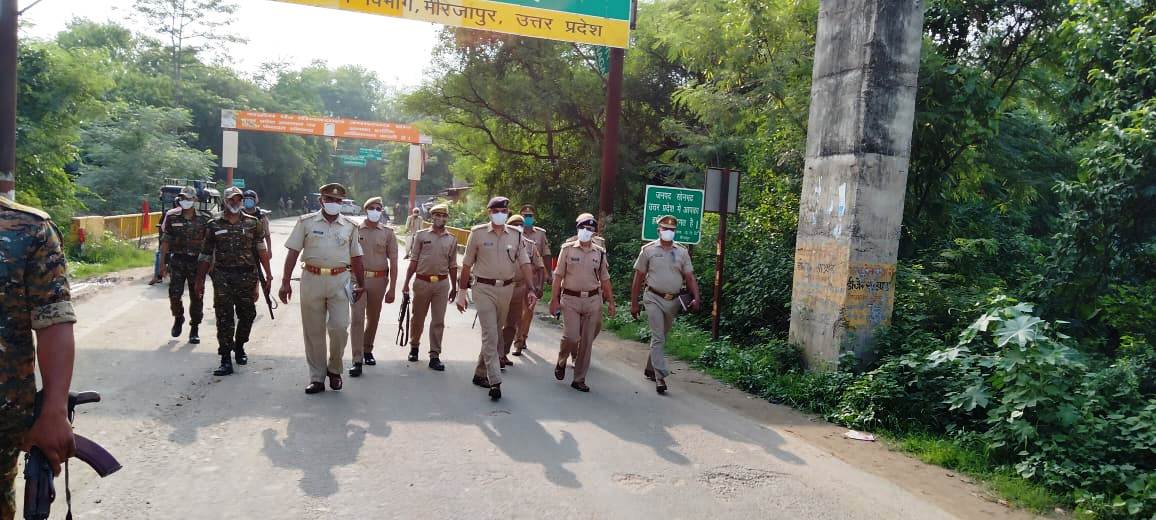 सोनभद्र से सटे झारखंड के जिले में नक्सली हिंसा के बाद यूपी की सीमा पर पुलिस ने बढ़ाई चौकसी