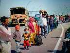 workers returning home from delhi