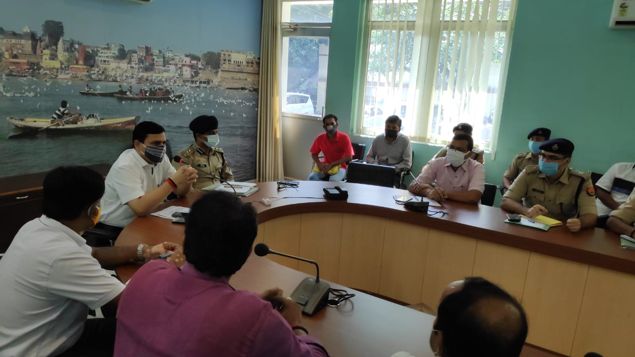 dm and ssp meeting in varanasi