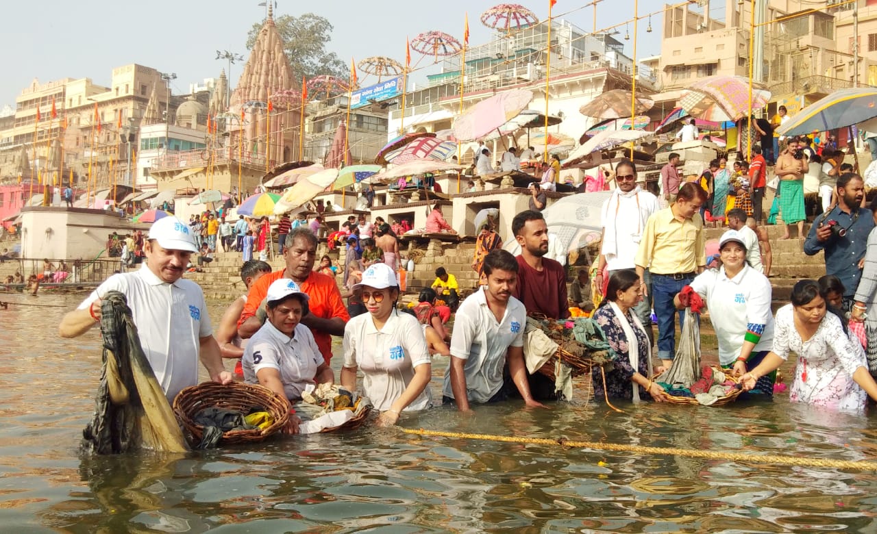 गंगा सफाई से हुई स्वच्छता पखवाड़े की शुरुआत