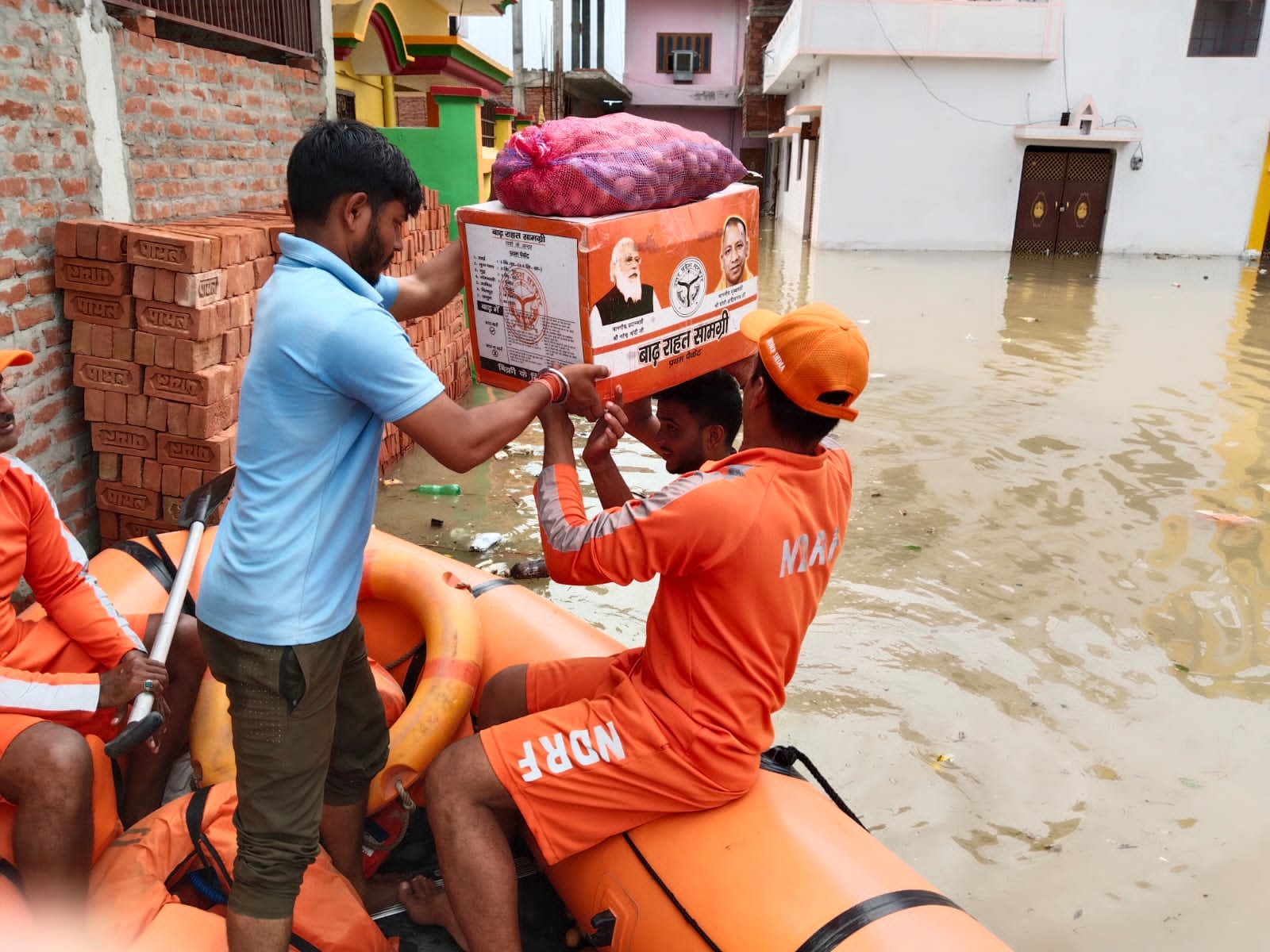 NDRF द्वारा राहत बचाव अभियान लगातार जारी