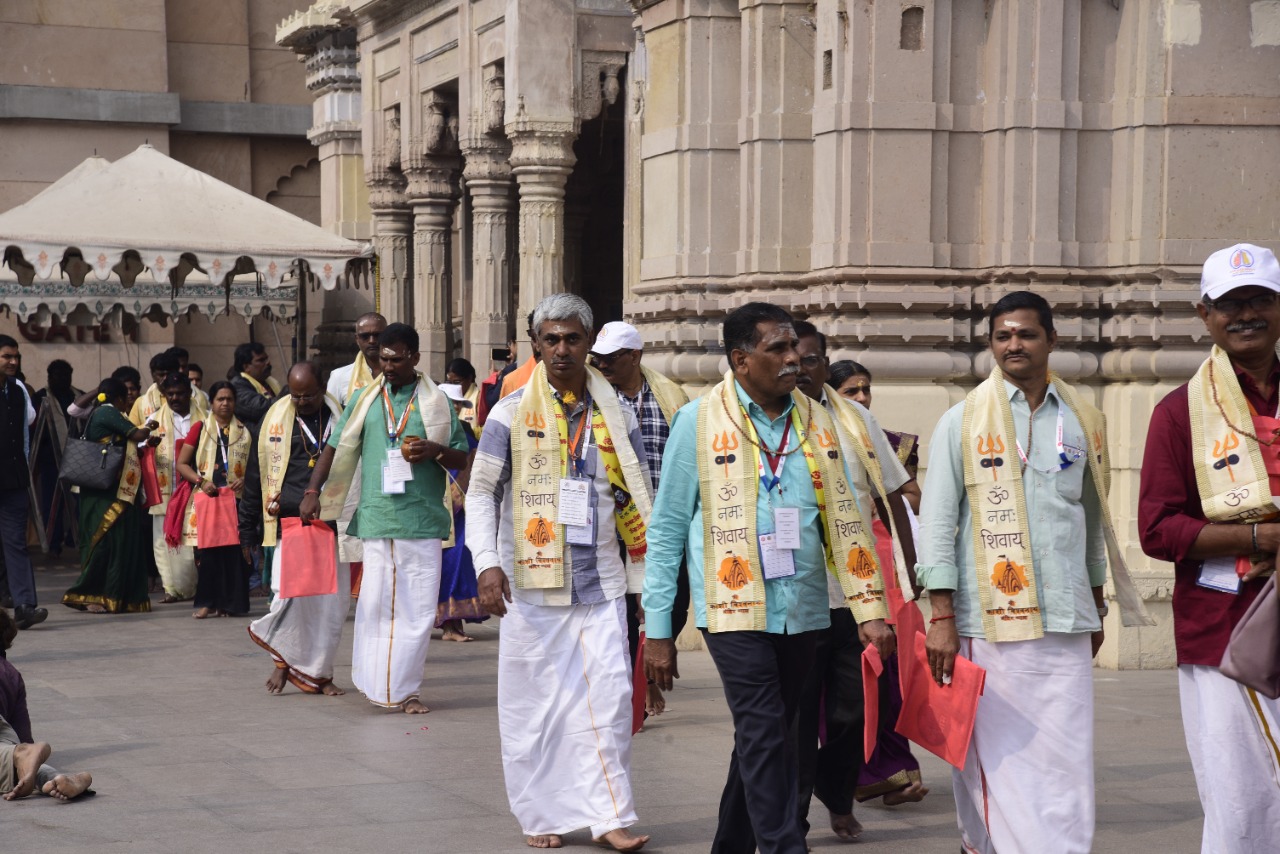 Digital guide in Vishwanath Dham