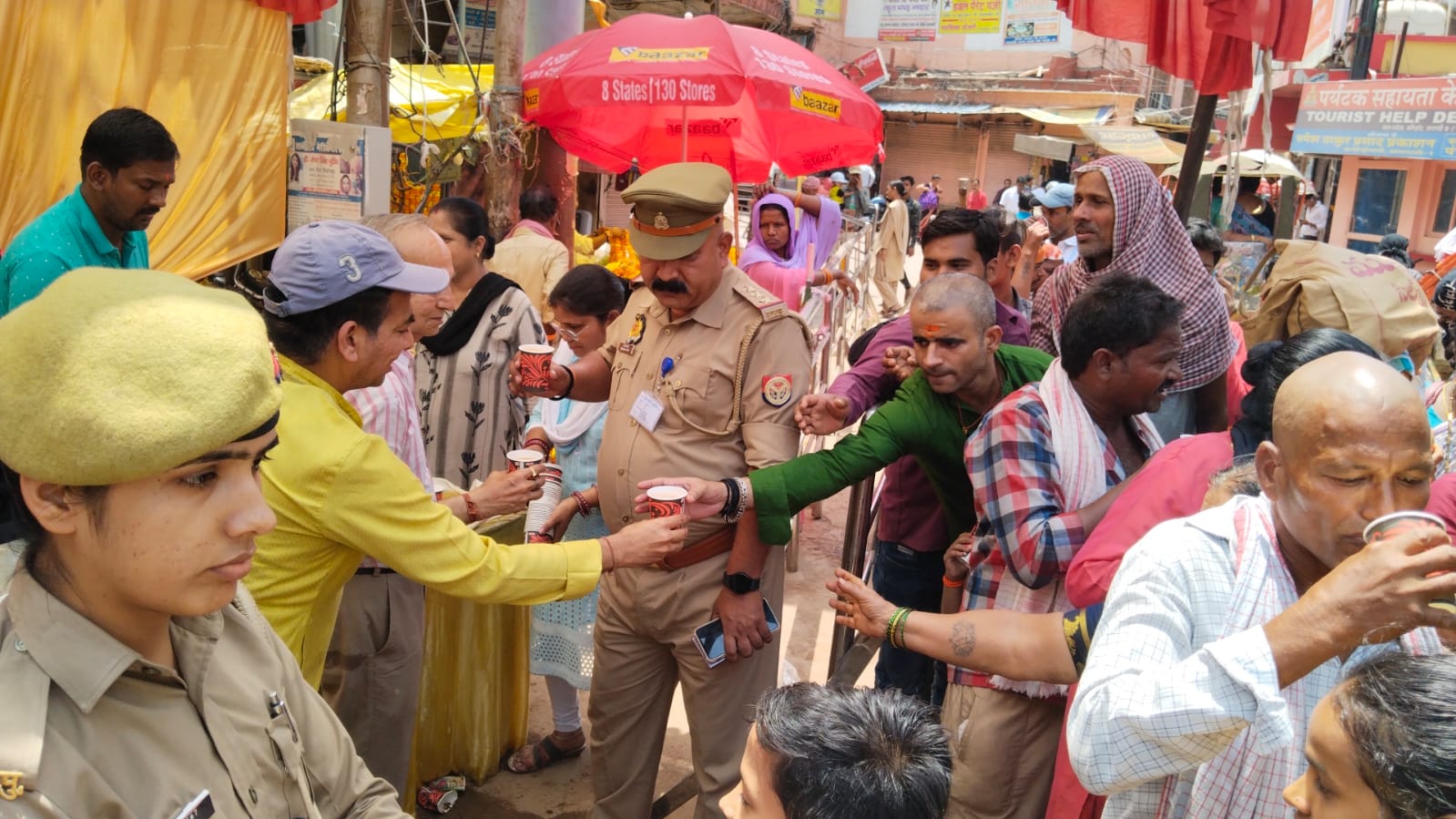 पुष्कर मेले में पहुंचे श्रद्धालु.