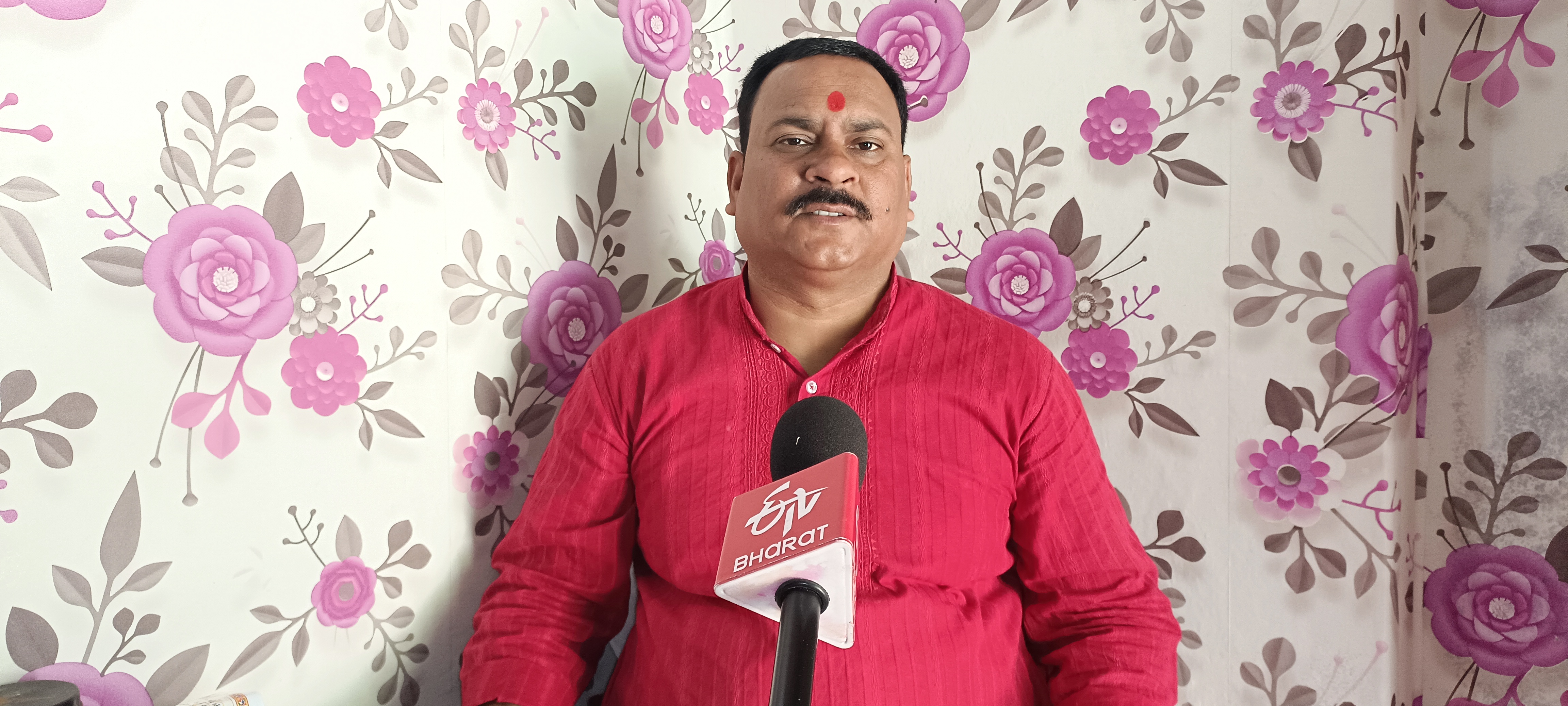 pandit rishi dwivedi astrologer of kashi