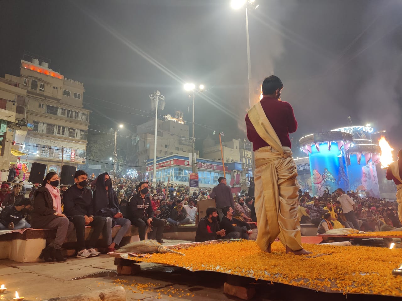 shikar dhawan attended ganga aarti in varanasi