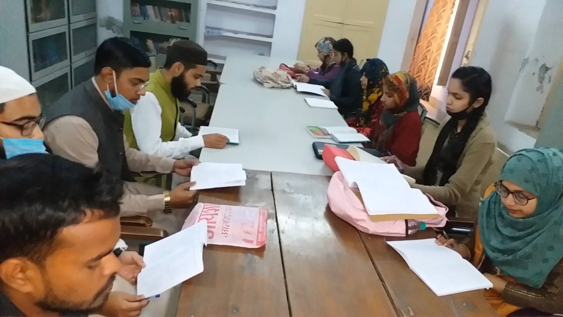 Special Report: How to study in Urdu department without teachers?