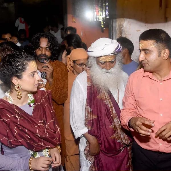 Kangana and Juhi with Sadhguru Jaggi Vasudev