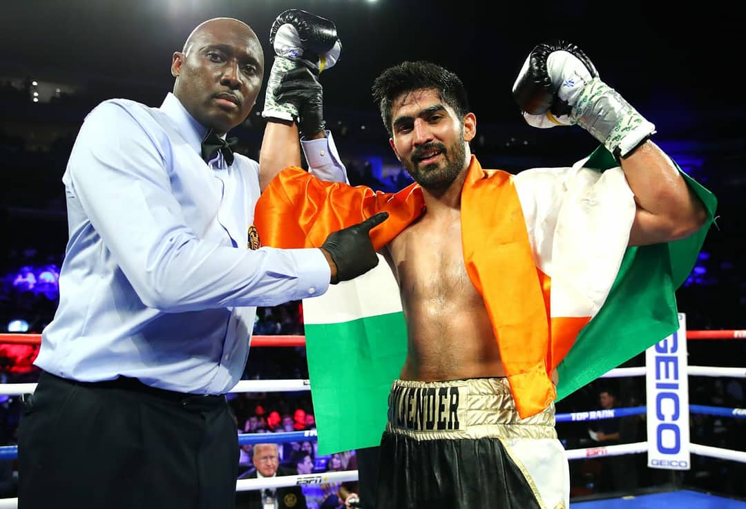 Vijender Singh registers his 11th consecutive victory after beating Mike Snider in US professional circuit.