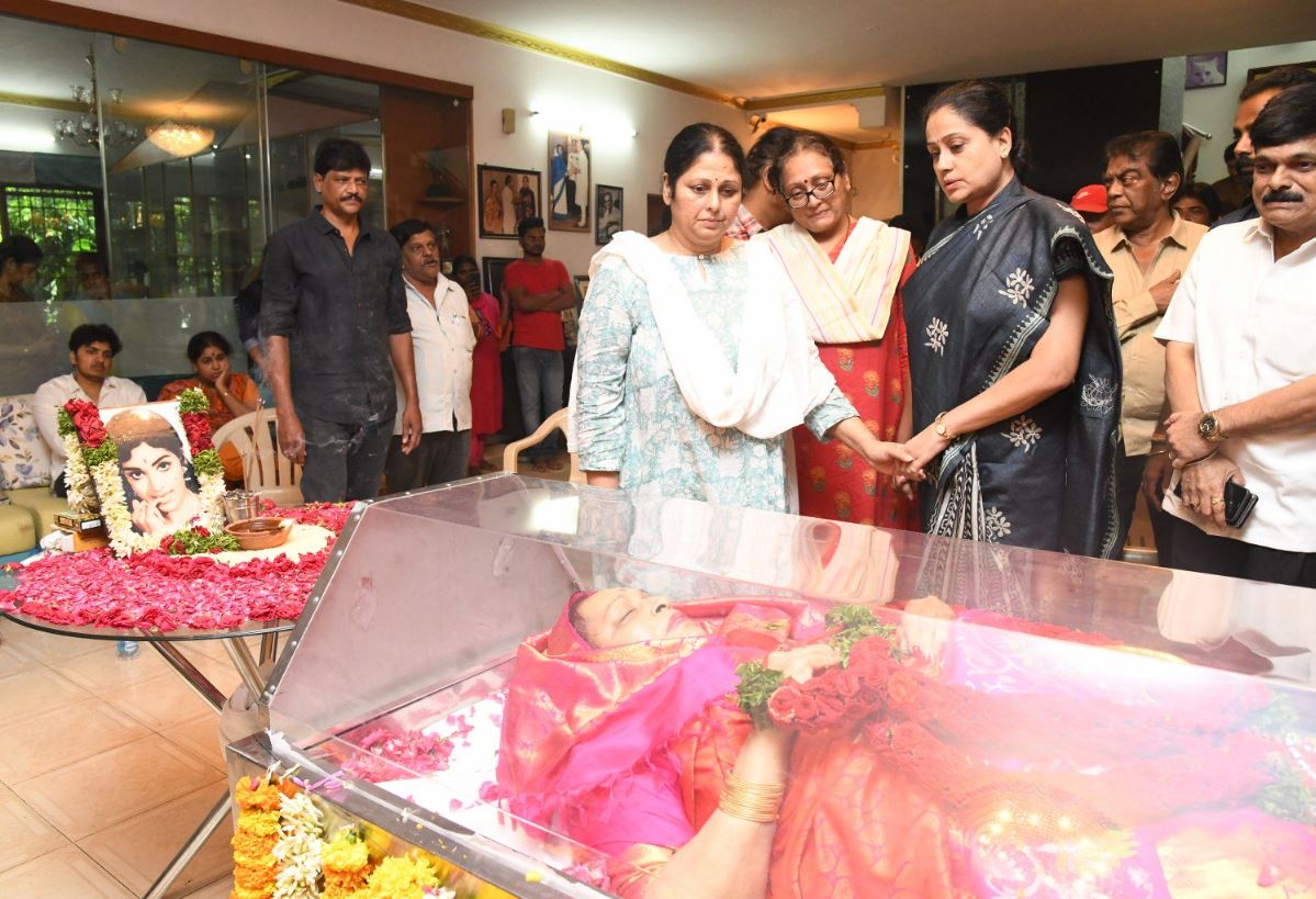 vijaya nirmala death