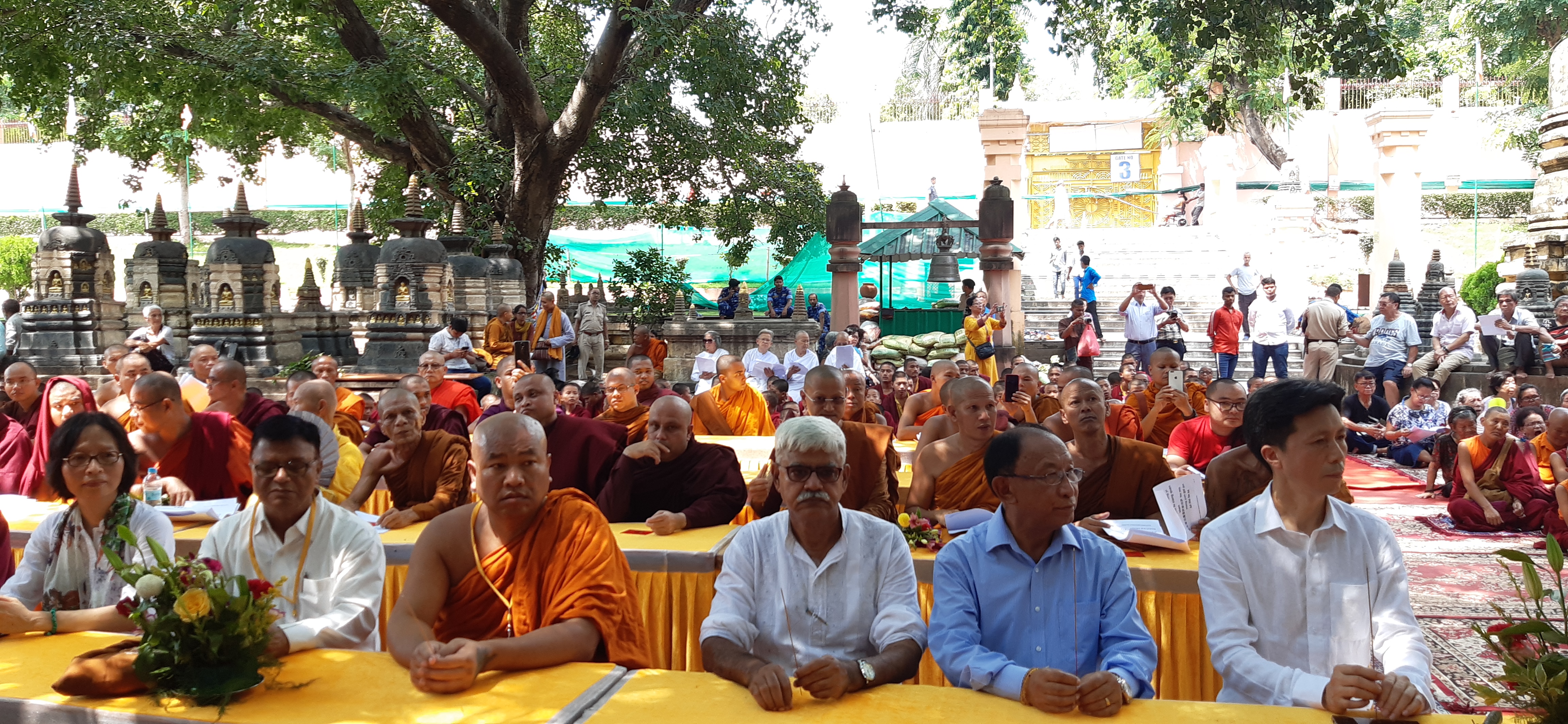 Buddhist monks worshiped in memory of Henshang