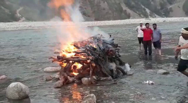 uttarakhand finance minister prakash pant funeral in pithoragarh