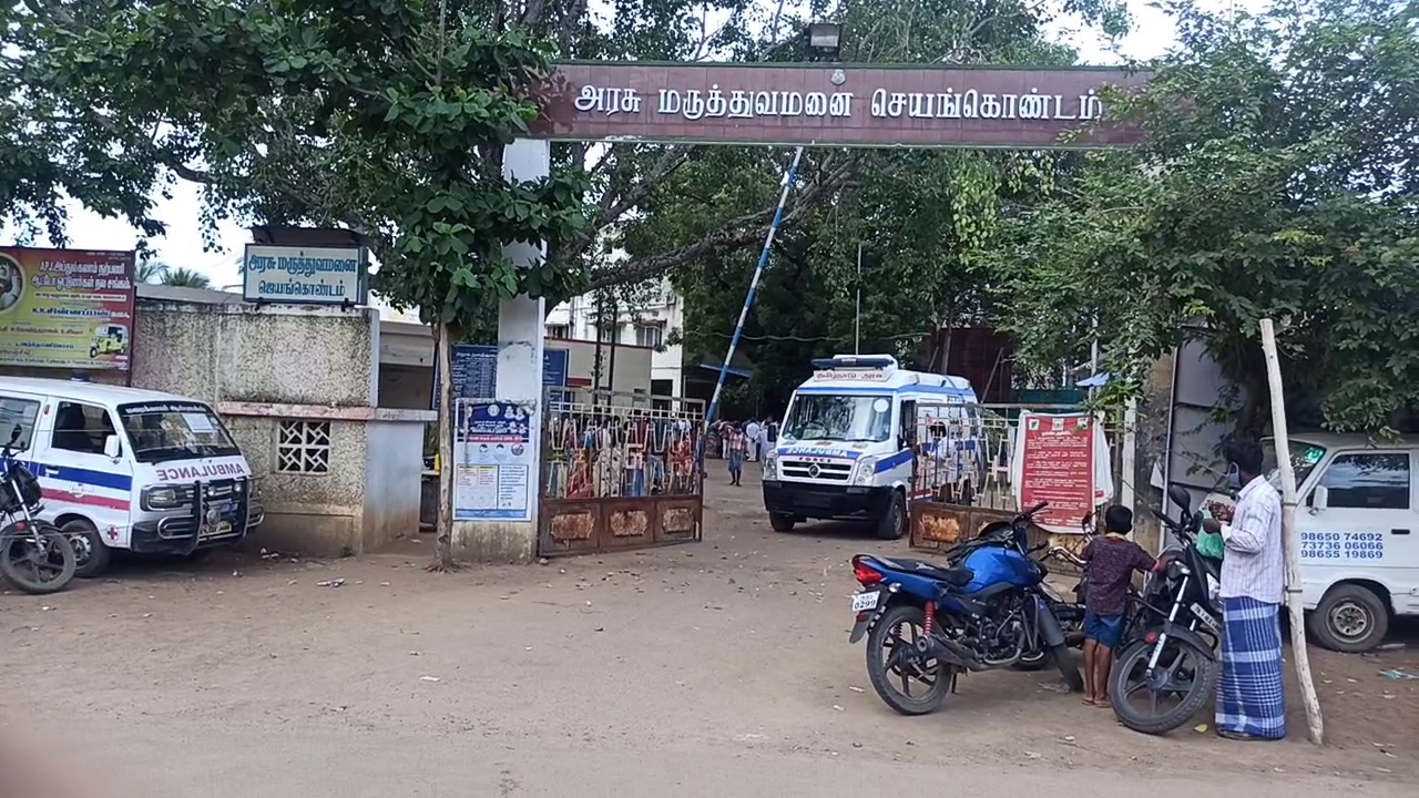 ariyalur-in a car-accident-15-injured