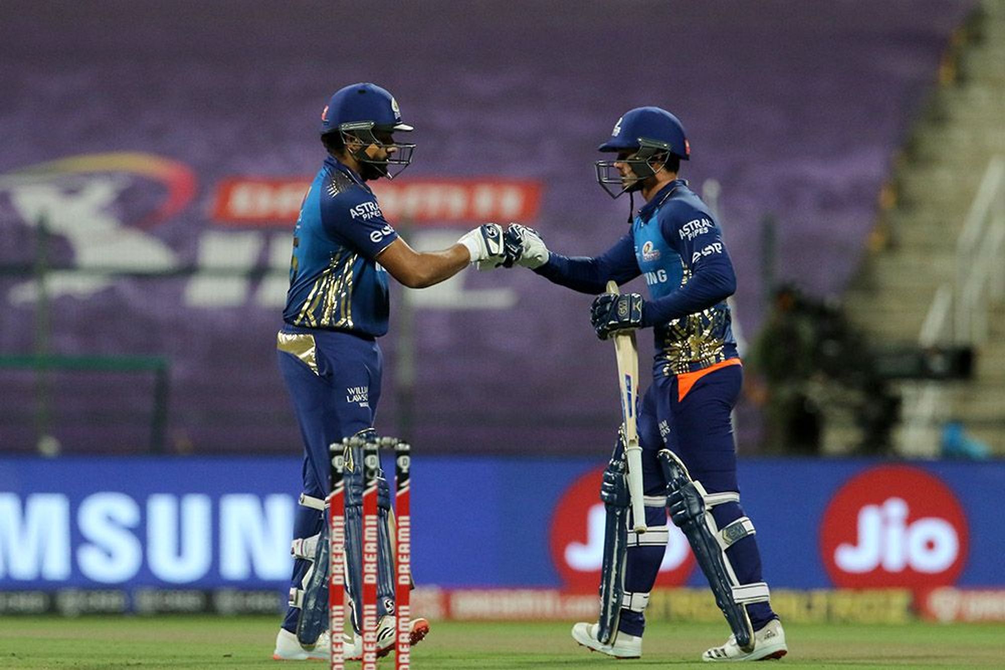 IPL 13: Quinton de Kock shines as Mumbai Indians defeat KKR by 8 wickets