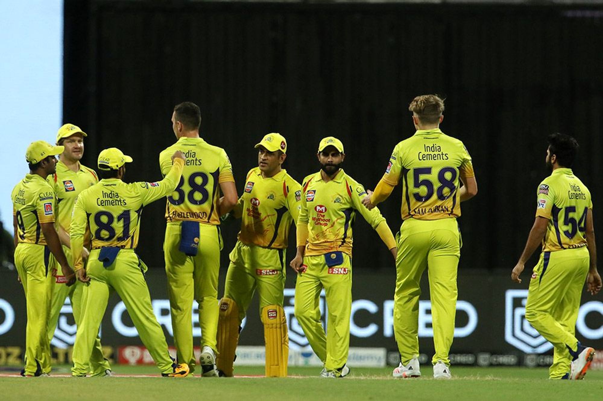 Chennai Super Kings,  IPL transfer window, Mumbai Indians,  Delhi Capitals