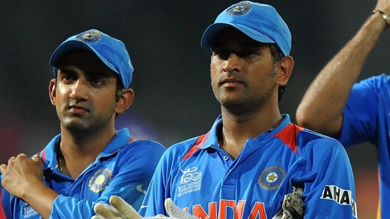 Gautam Gambhir,  M.S. Dhoni, India, Roomate