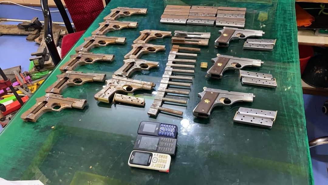 asansol-police-arrest-main-accuesd-in-heerapur-illegal-arms-factory-case