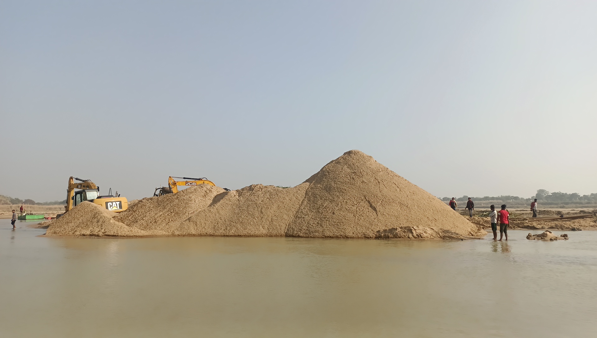 Illegal Sand Mining in Ajay River in Birbhum ETV BHARAT