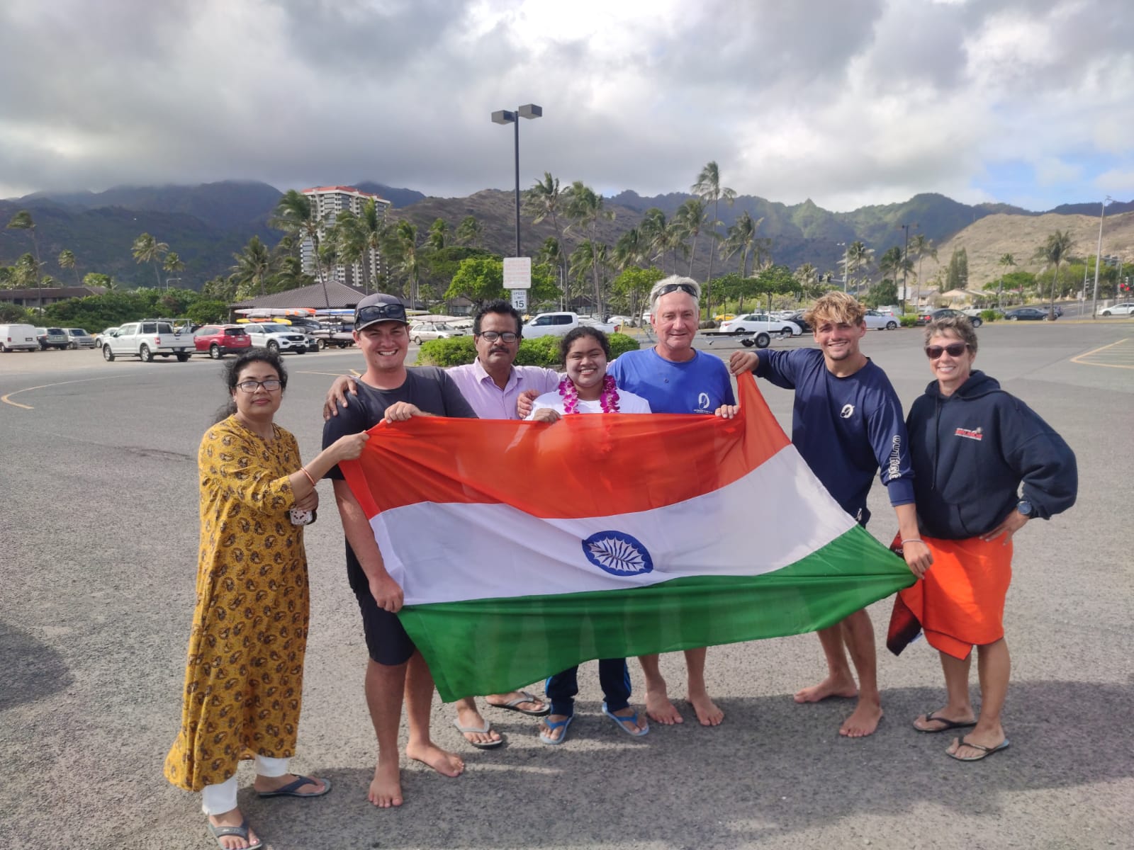 swimmer sayani das wins molokai channel of usa