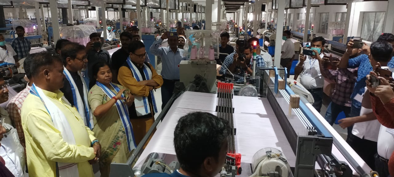 Chief Minister Mamata Banerjee inaugurates power loom from Nadia to Gurap and earns BJP wrath