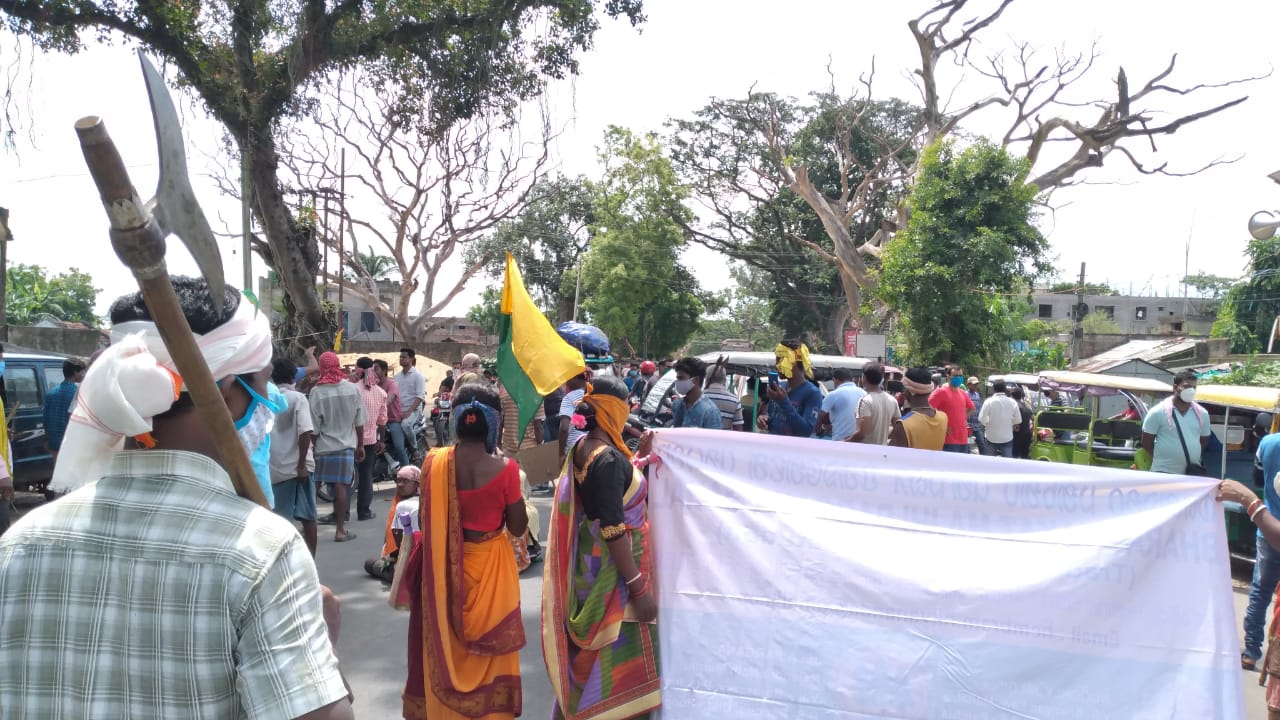 protest of demolition of sidhu kanho statue