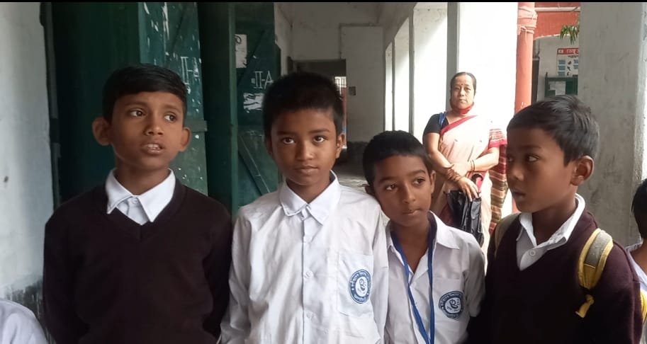 Students put on Sweater in Schools of Jalpaiguri