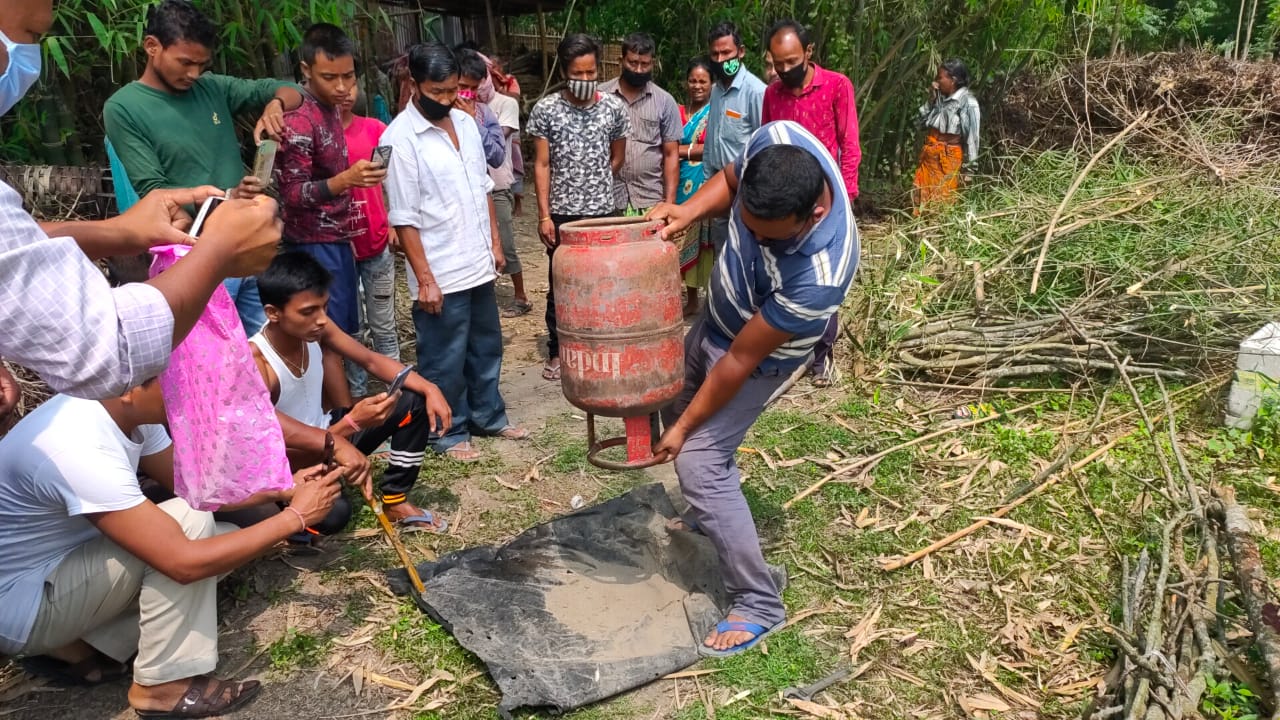 Sand in LPG cylinder