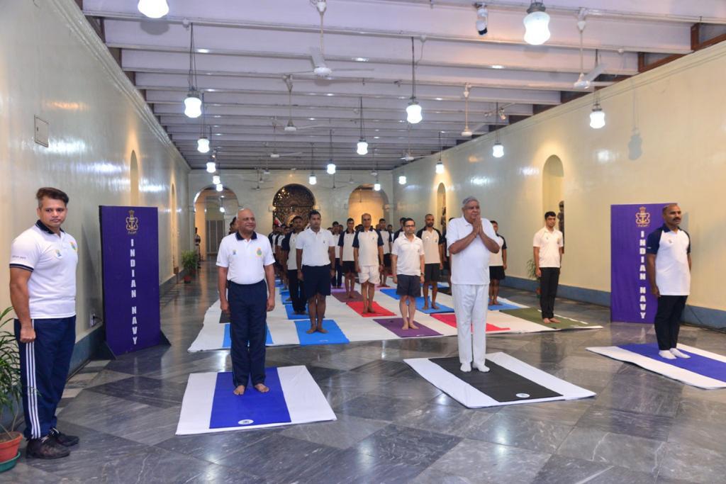 Governor Jagdeep Dhankhar participated in International Yoga Day at Raj Bhavan