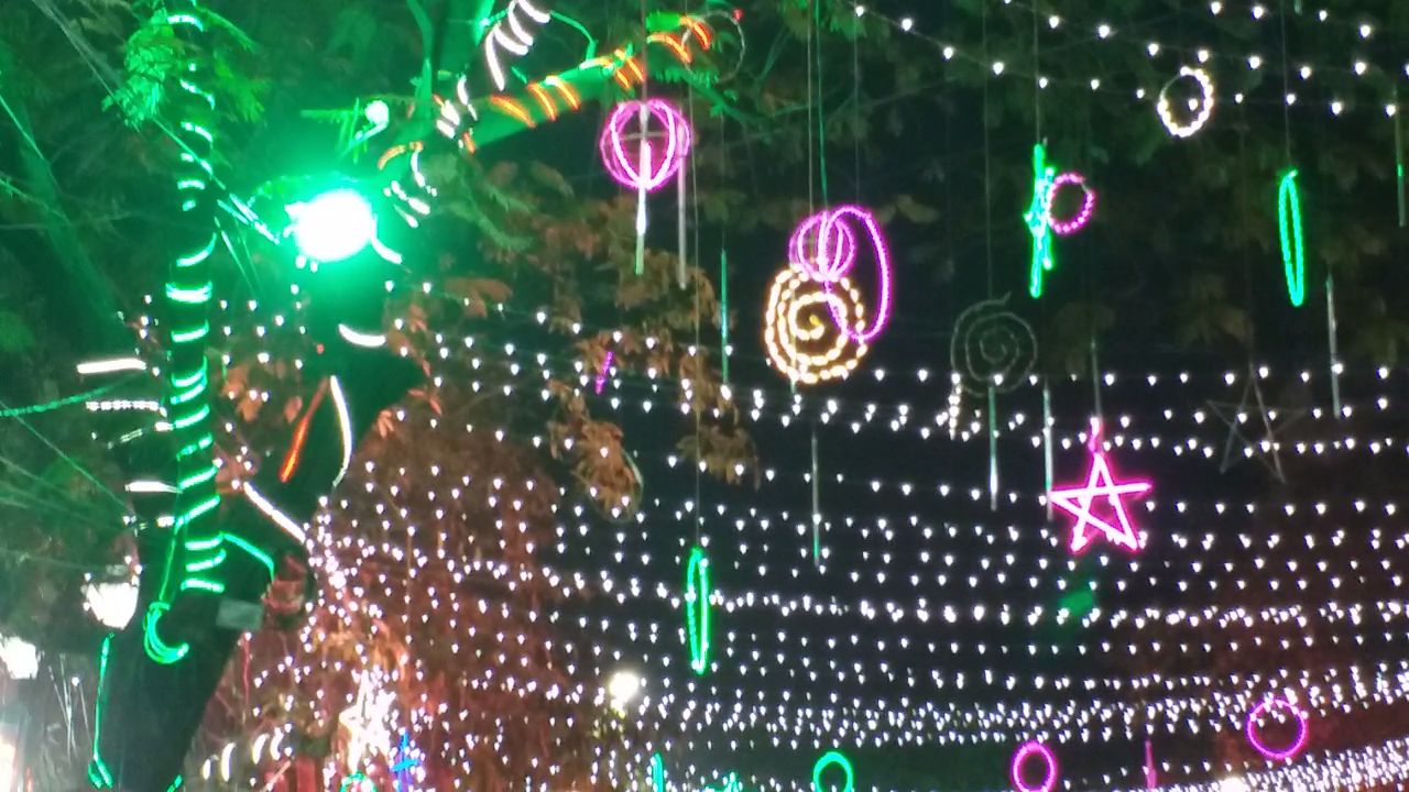 Kolkata's Christmas Example of Religious Tolerance