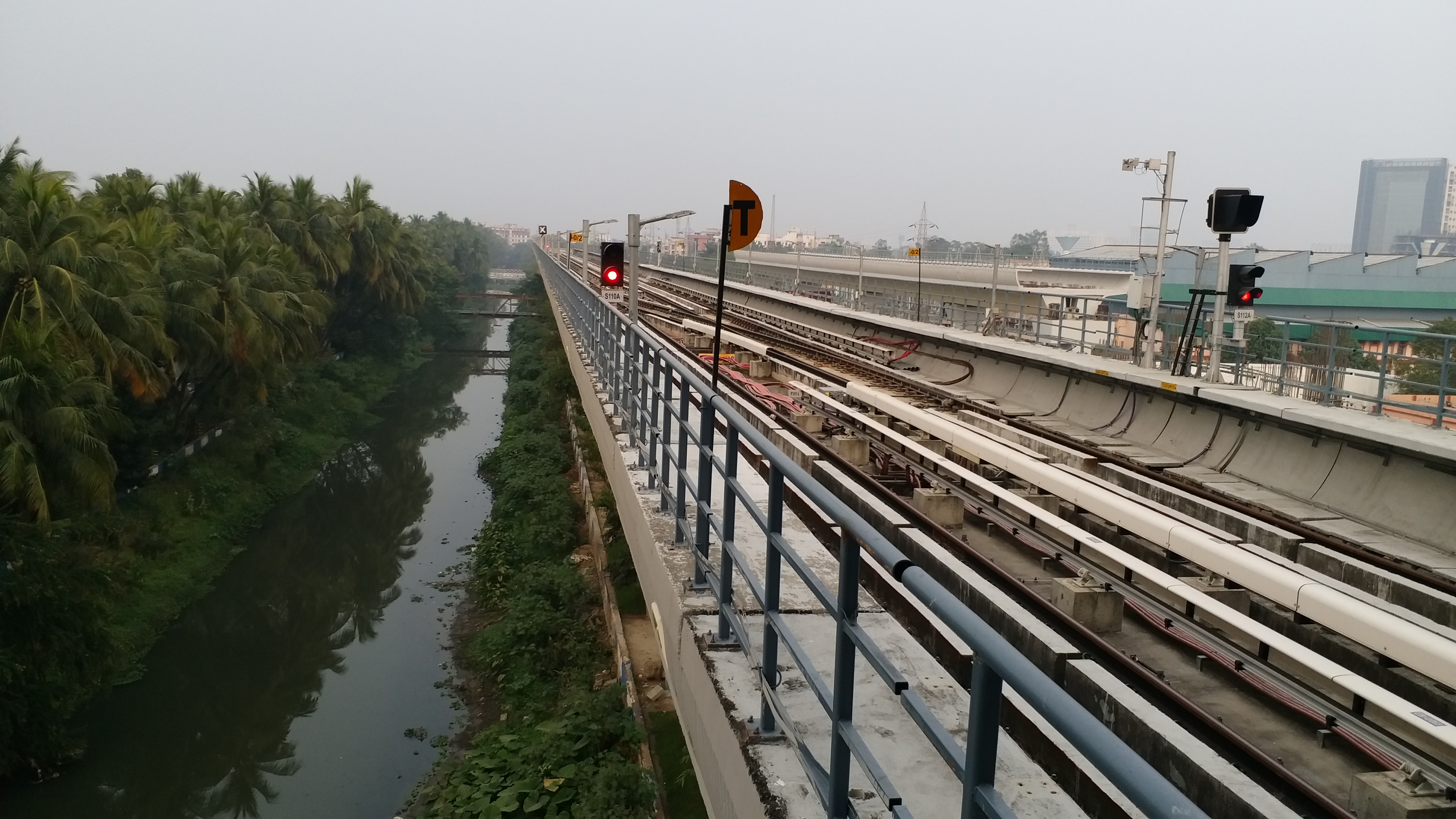 নোয়াপাড়া- দক্ষিনেশ্বর মেট্রোরেল প্রকল্প