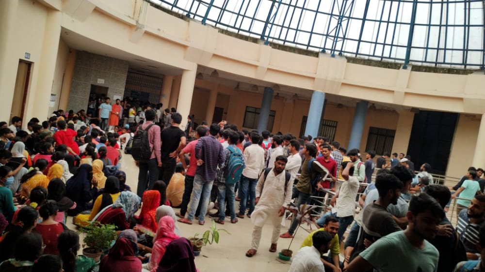 Student agitation continues in Alia University in demand of online exam