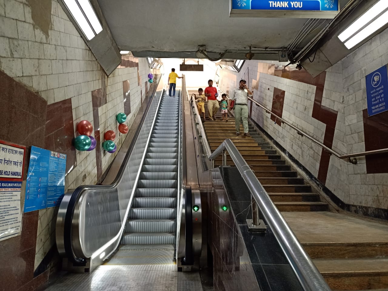 new-escalator-installed-at-mg-road-metro-station