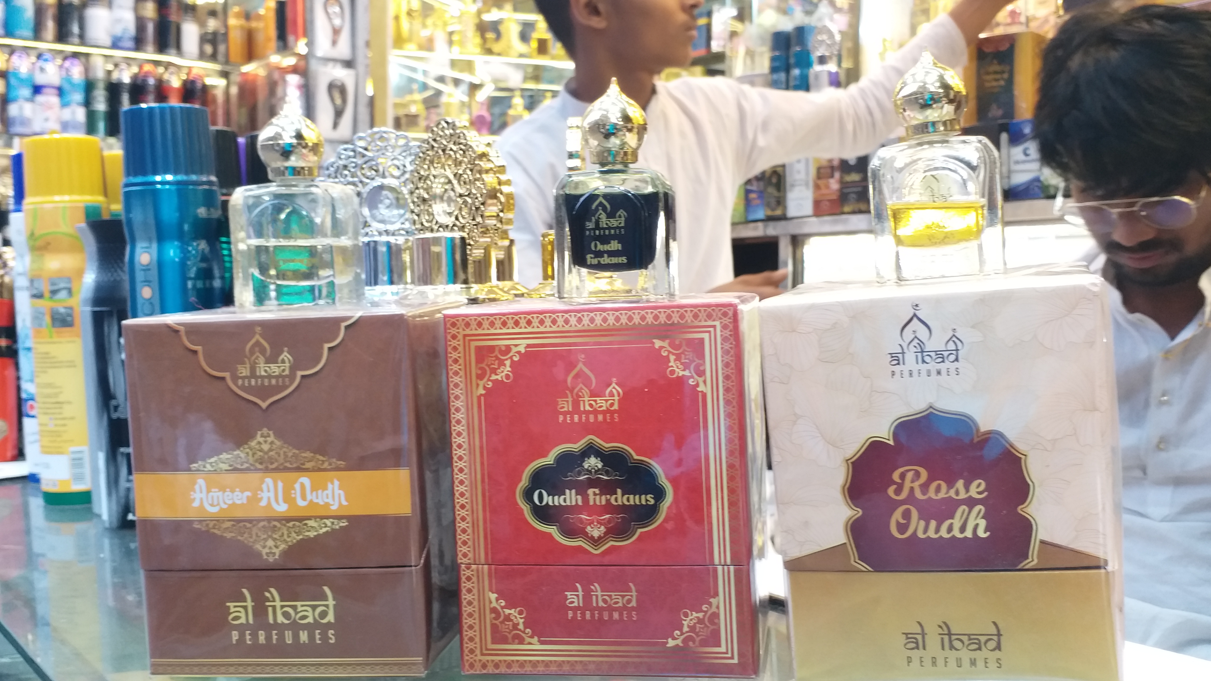 کولکاتا کے تاریخی عطر فروشوں کو چیلنج کا سامنا