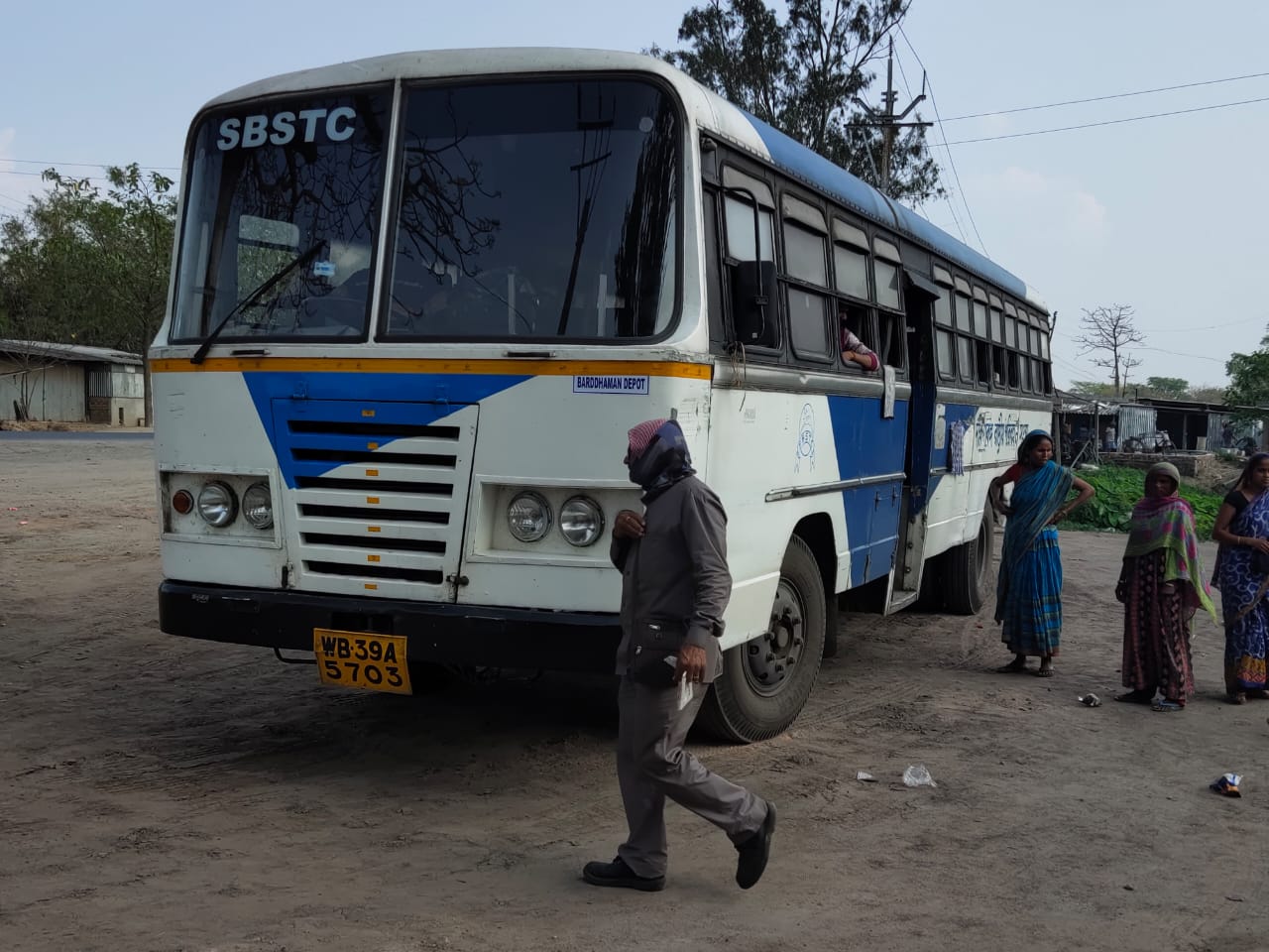 Kolkata Police took initiative for labors from Assam