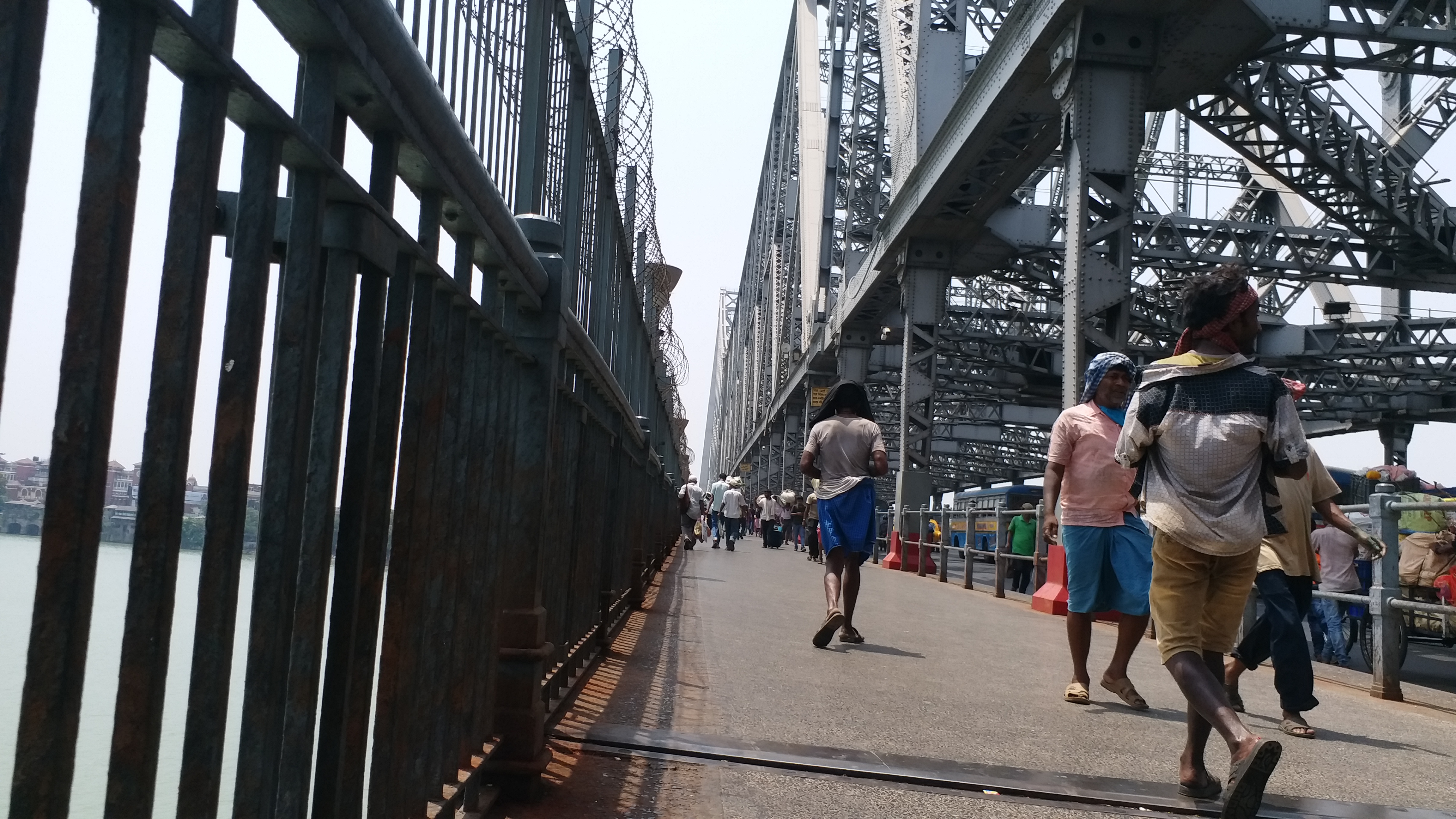 Howrah Bridge Damaging day by day in spitting