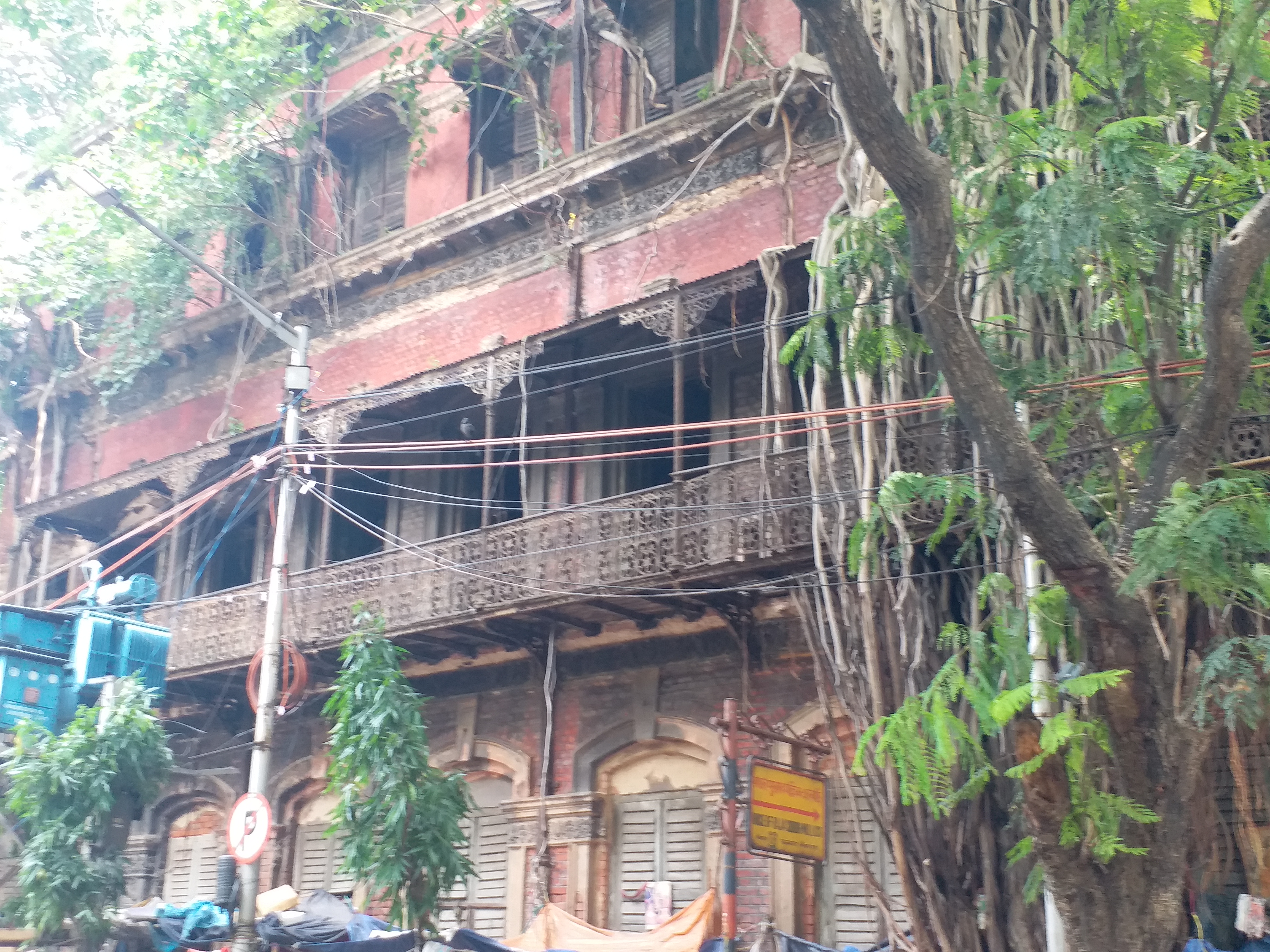 KMC unable to renovate the Heritage Building of Raja Subodh Mallik