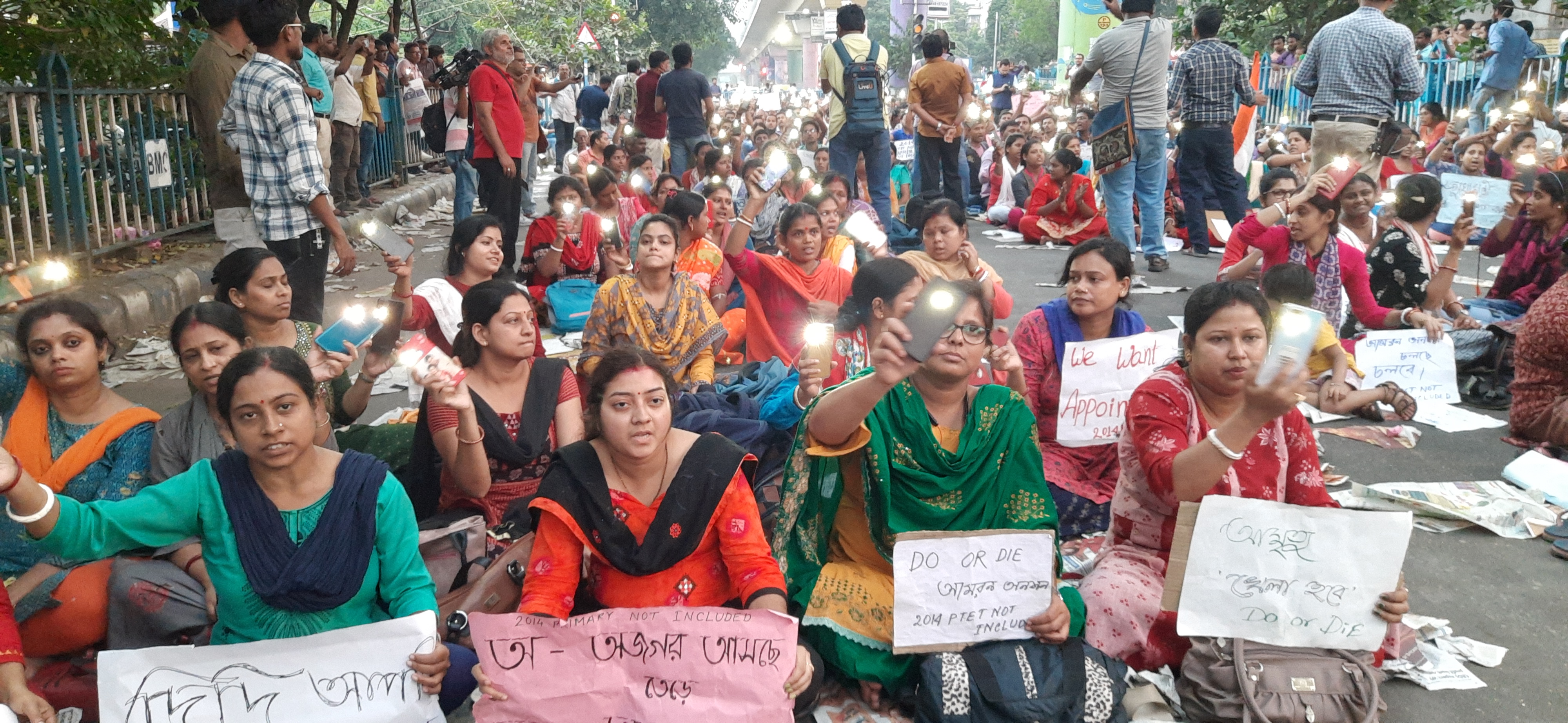 tet-agitation-sukanta-majumdar-meets-protesting-jobseekers