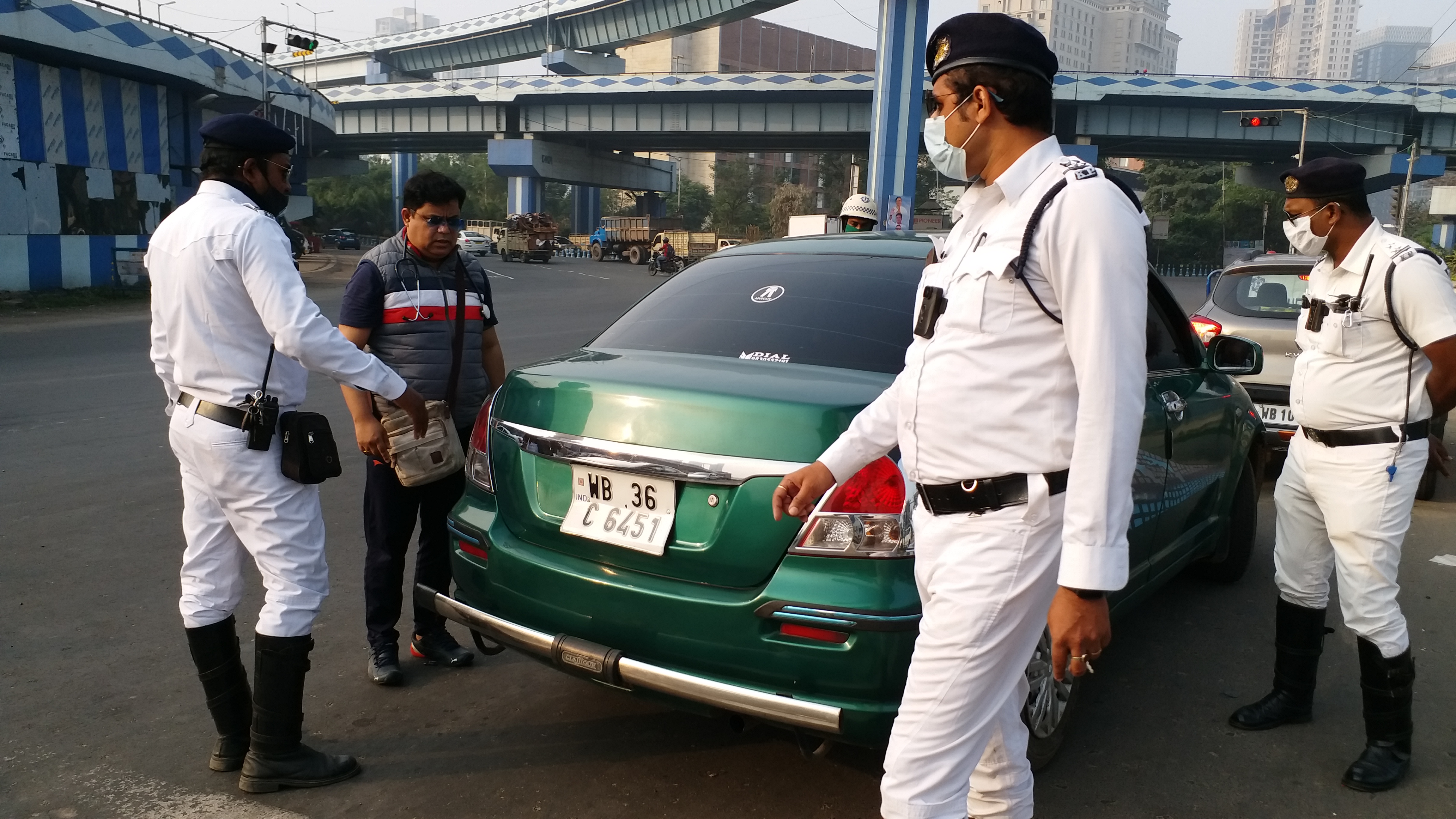 Kolkata Police claim number of traffic cases decreased due to awareness