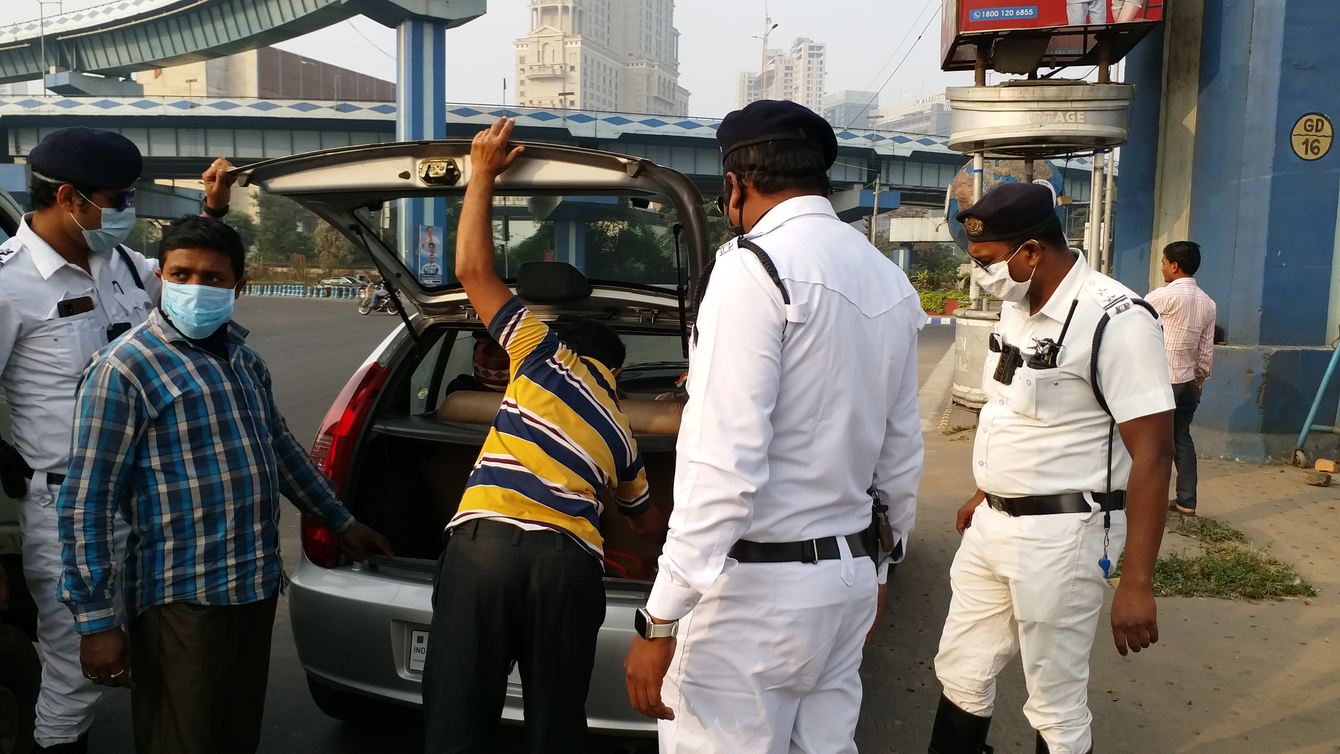 Kolkata Police claim number of traffic cases decreased due to awareness