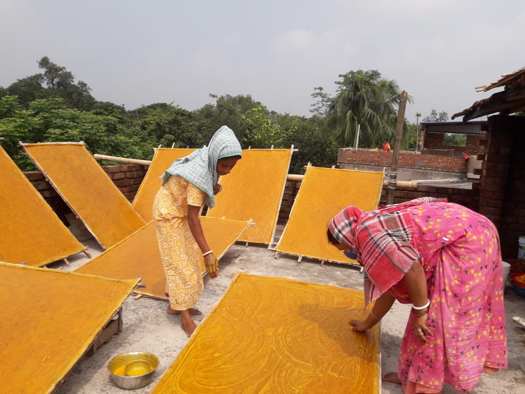 সরকারি সহায়তা চাইছেন কারিগররা