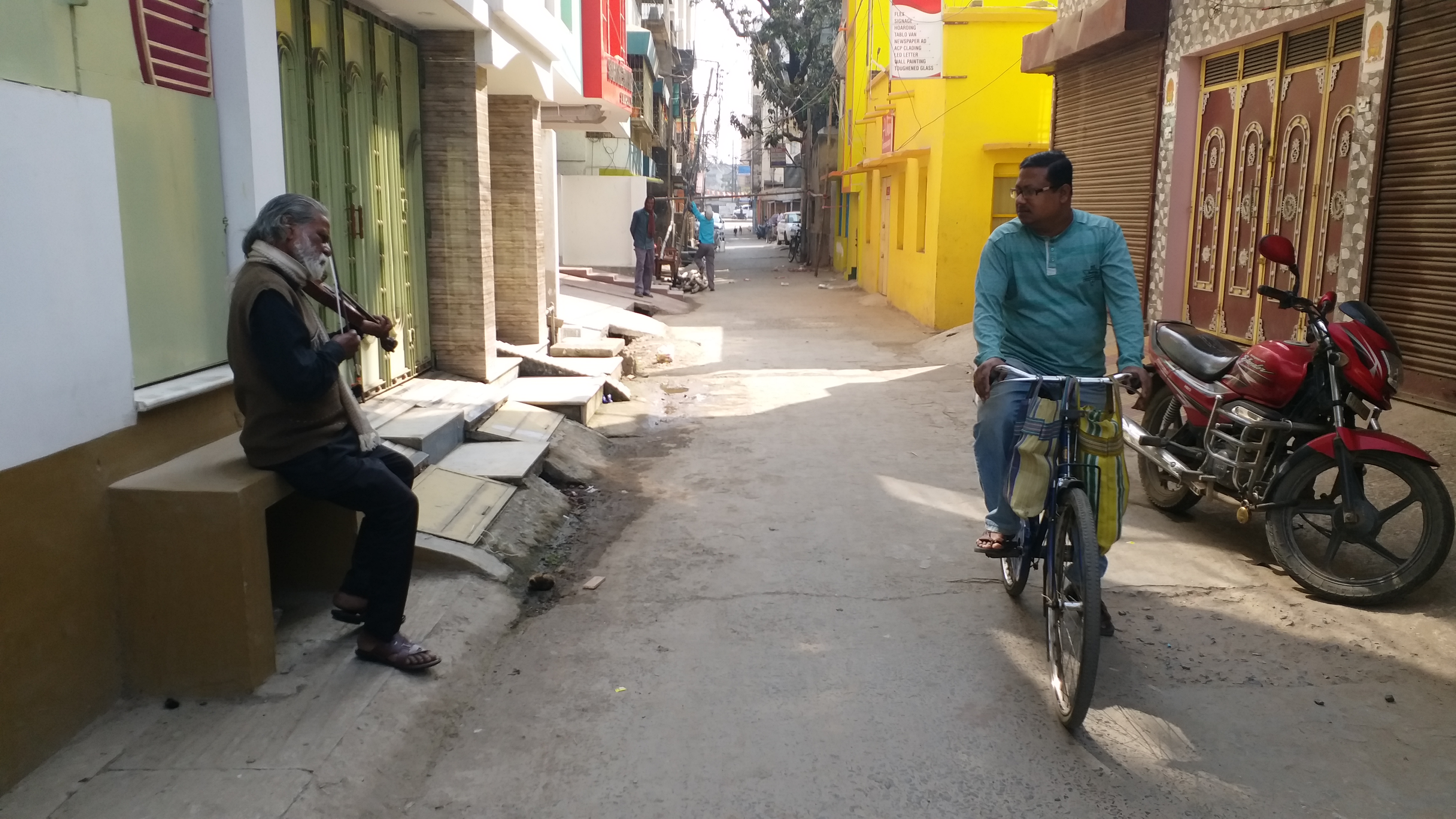 Violin player of Malda