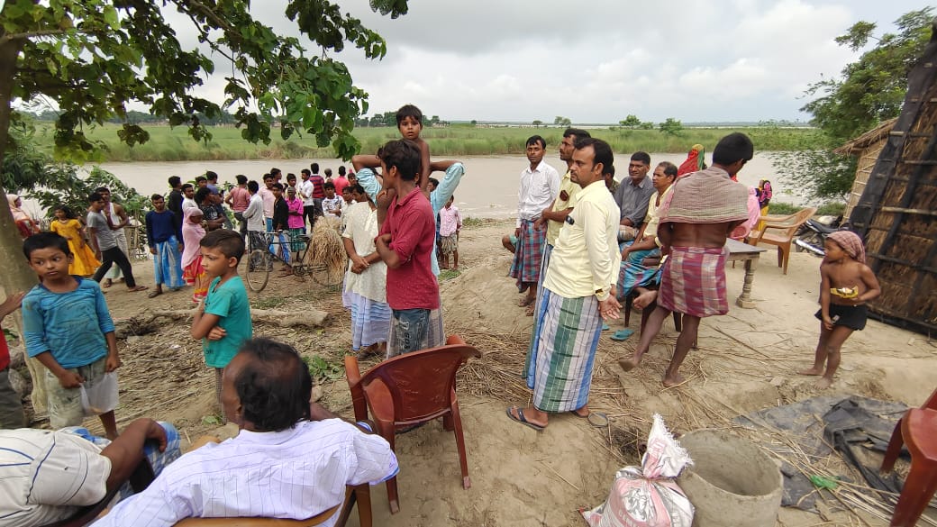 villagers leaving homes due to Koshi River erosion